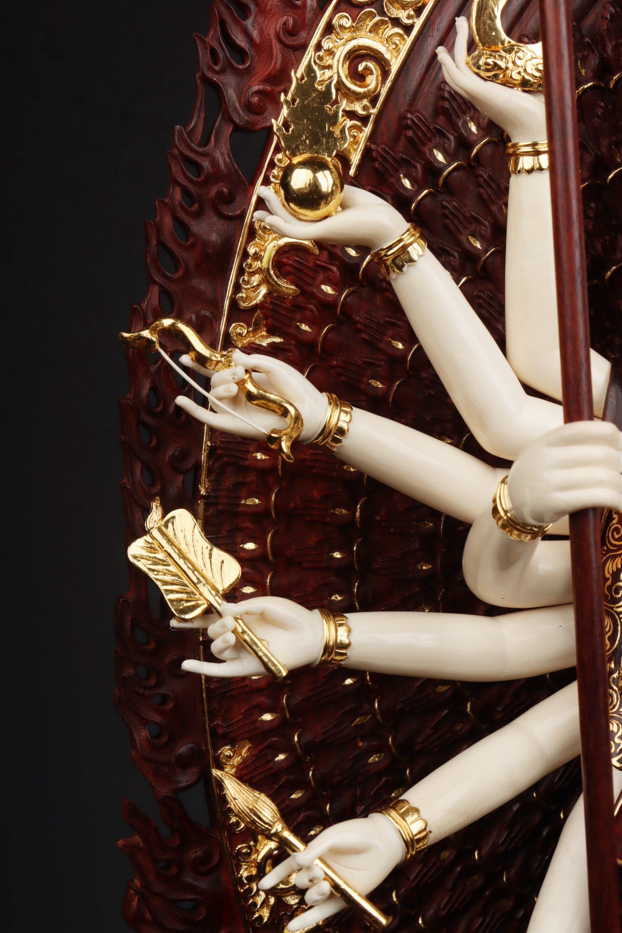 Eleven-faced, Thousand-armed, Thousand-eyed Avalokiteshvara Bodhisattva