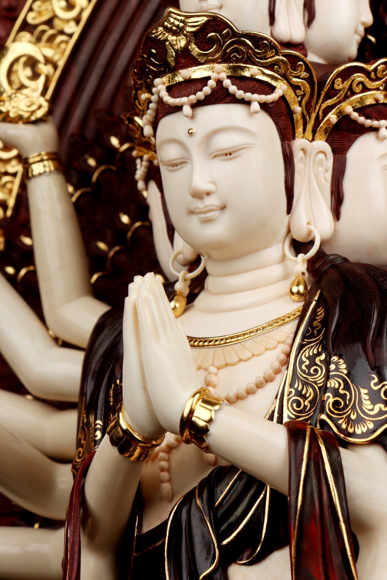Eleven-faced, Thousand-armed, Thousand-eyed Avalokiteshvara Bodhisattva