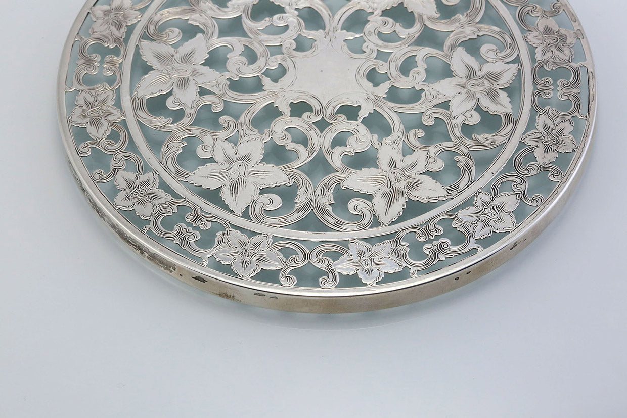 英国19世纪纯银包水晶刻花茶盘