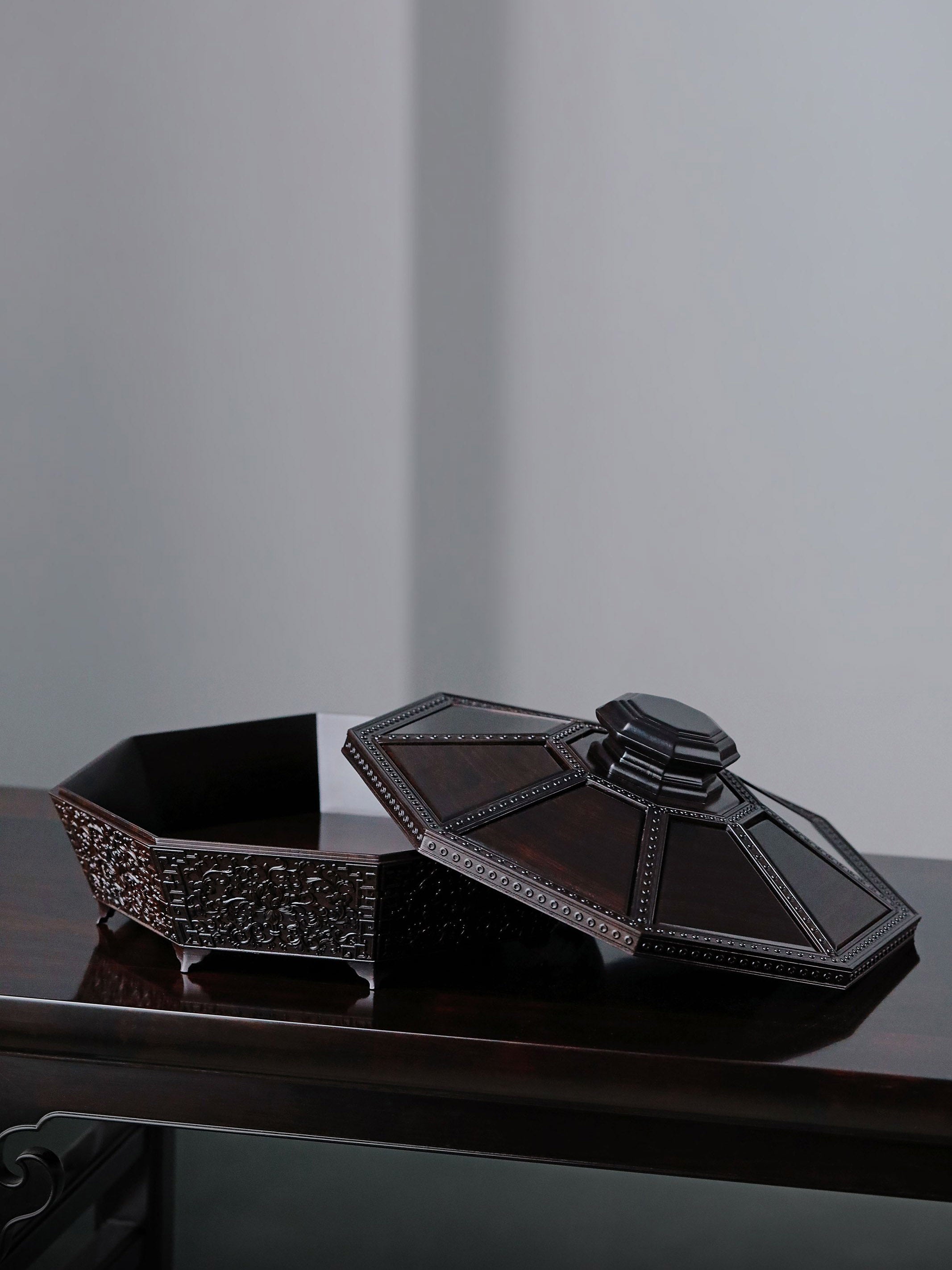 紫光檀 素面 八宝果盒