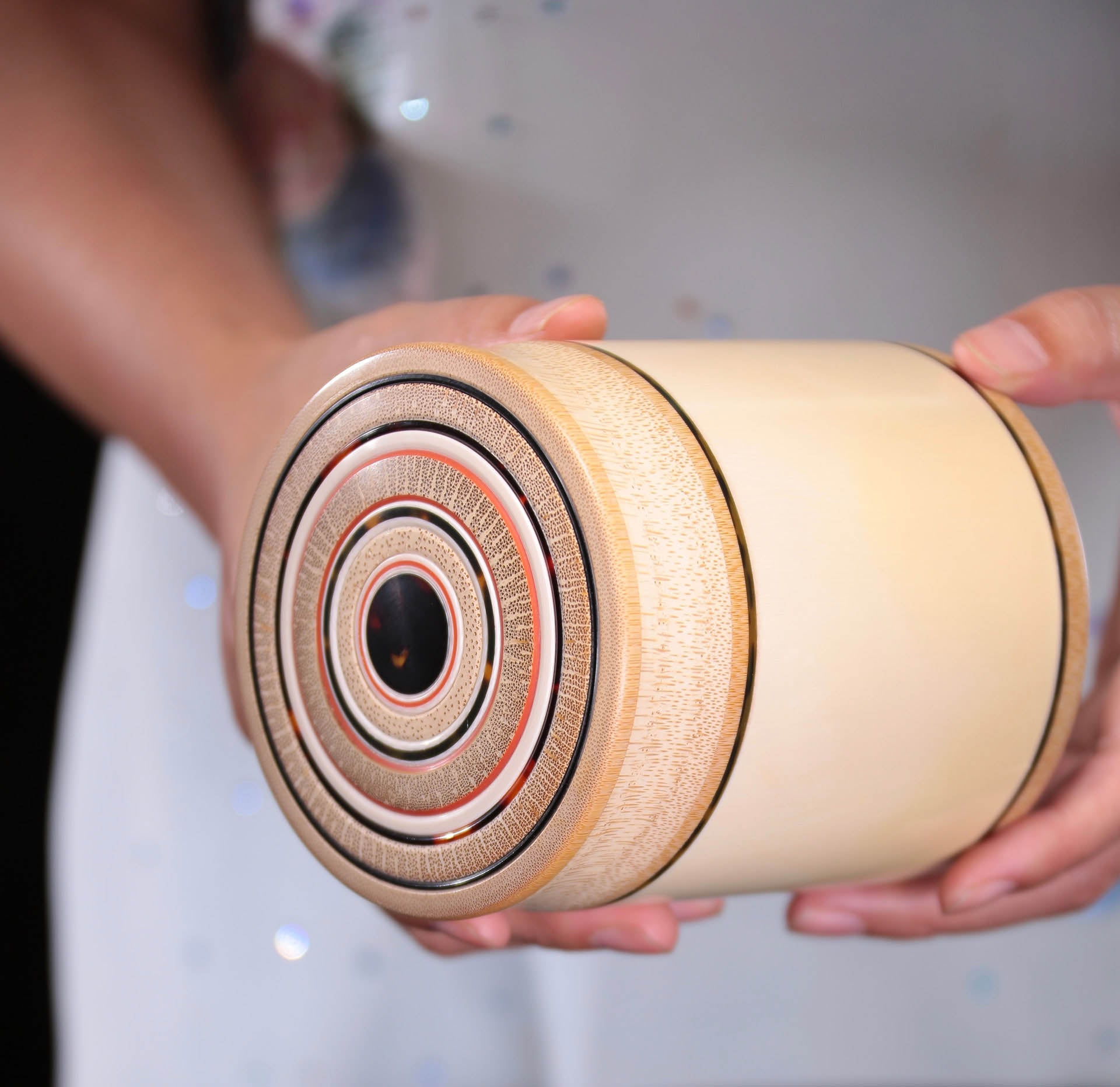 猛犸牙镶嵌竹茶叶罐