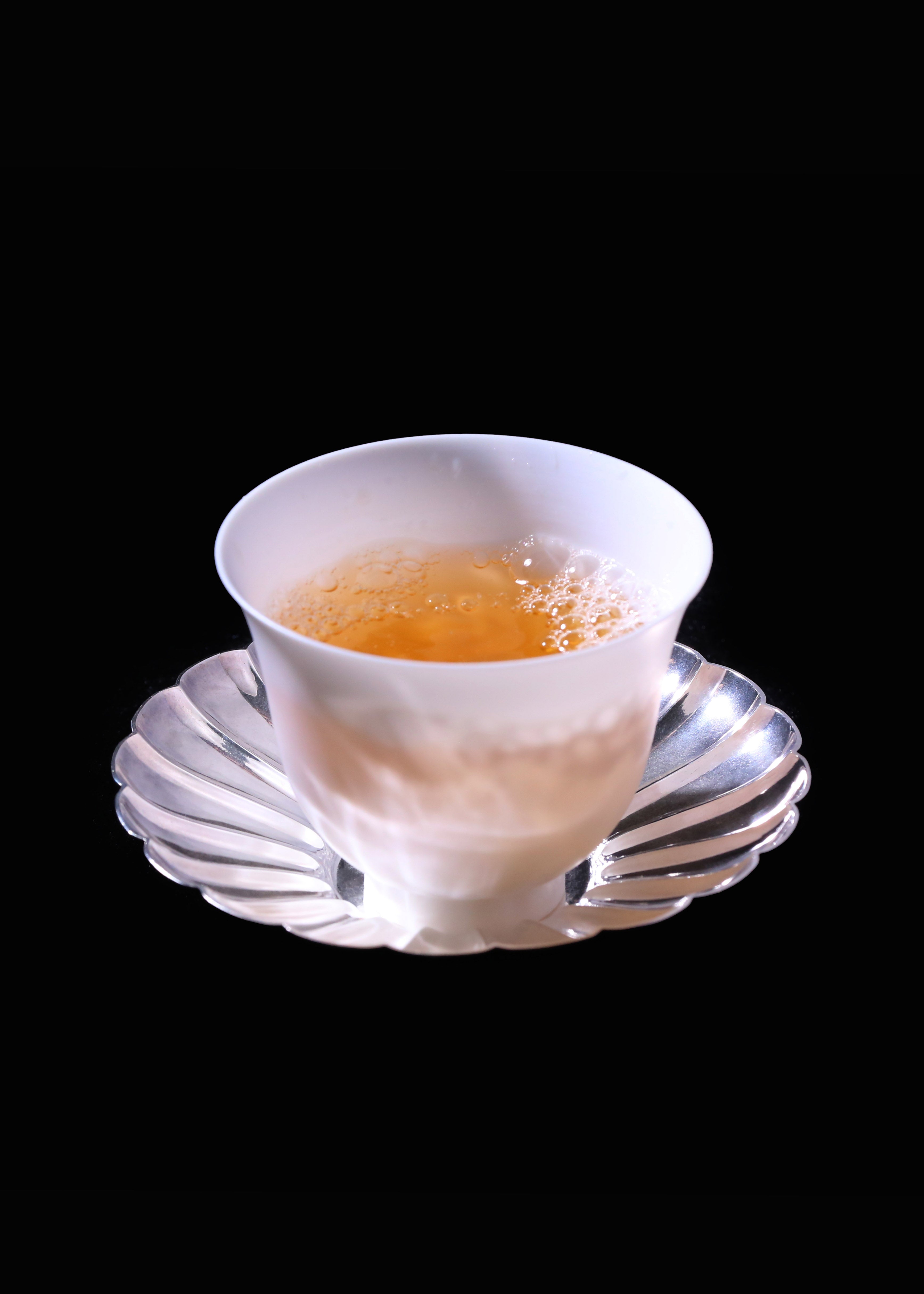 Dayazhai Plain Porcelain Lidded Bowl / Cup