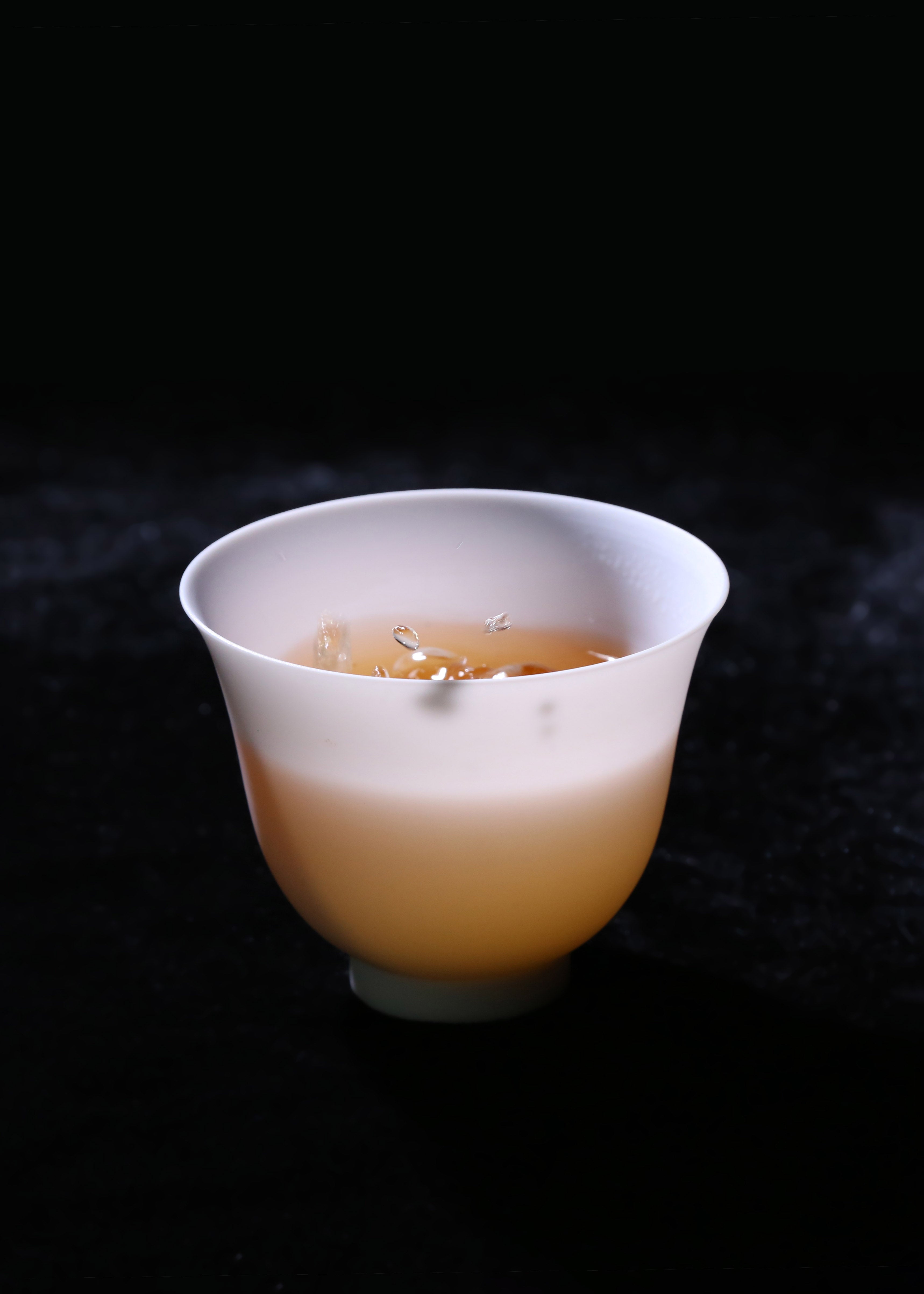 Dayazhai Plain Porcelain Lidded Bowl / Cup