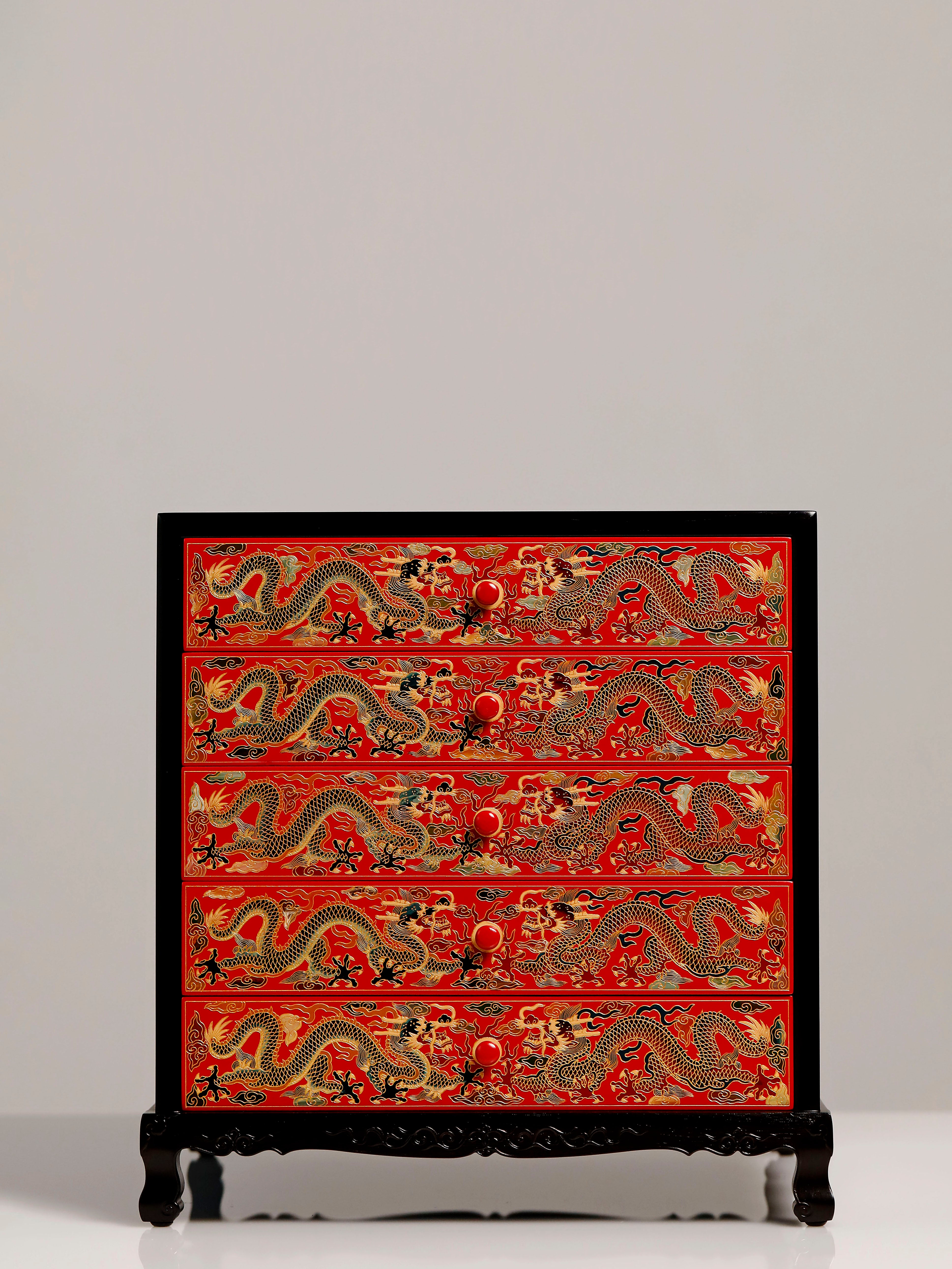 紫光檀双龙戏珠大漆案上五斗茶边柜