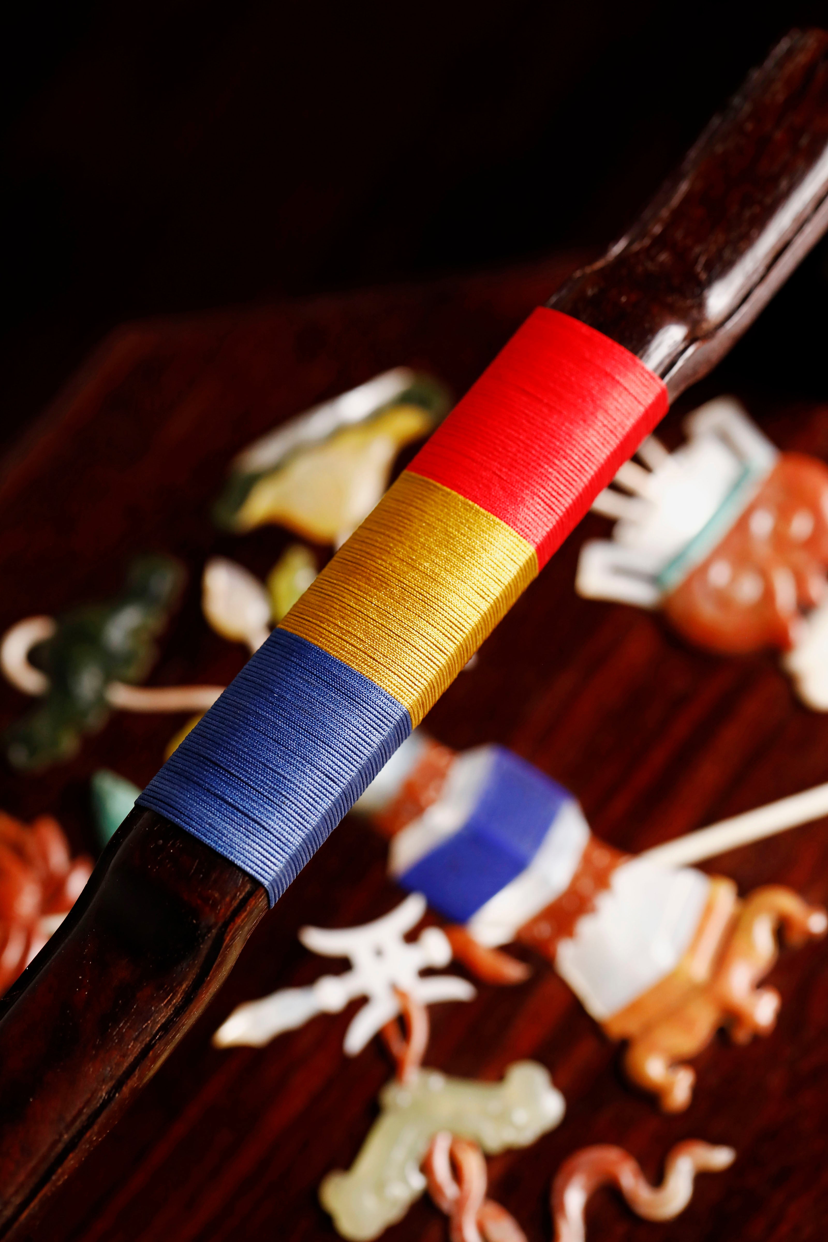 小叶紫檀百宝嵌人间喜乐博古八角提盒