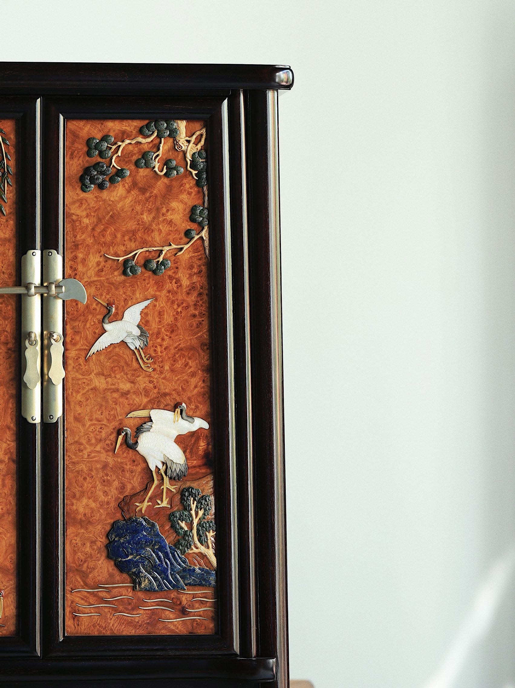 酸枝嵌癭木百寶嵌圓角案上茶邊櫃