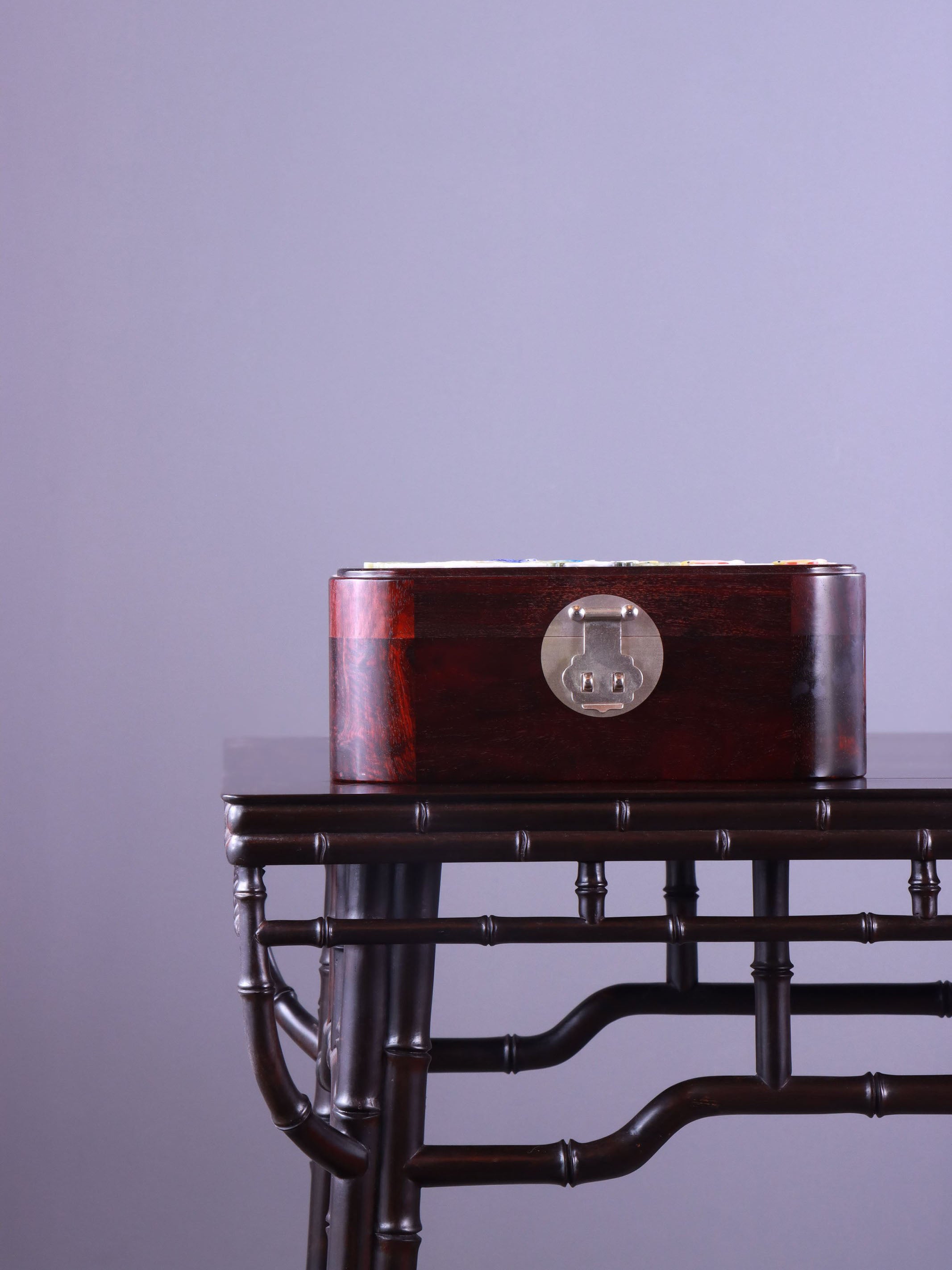 白莲倚翠鸟茶盒