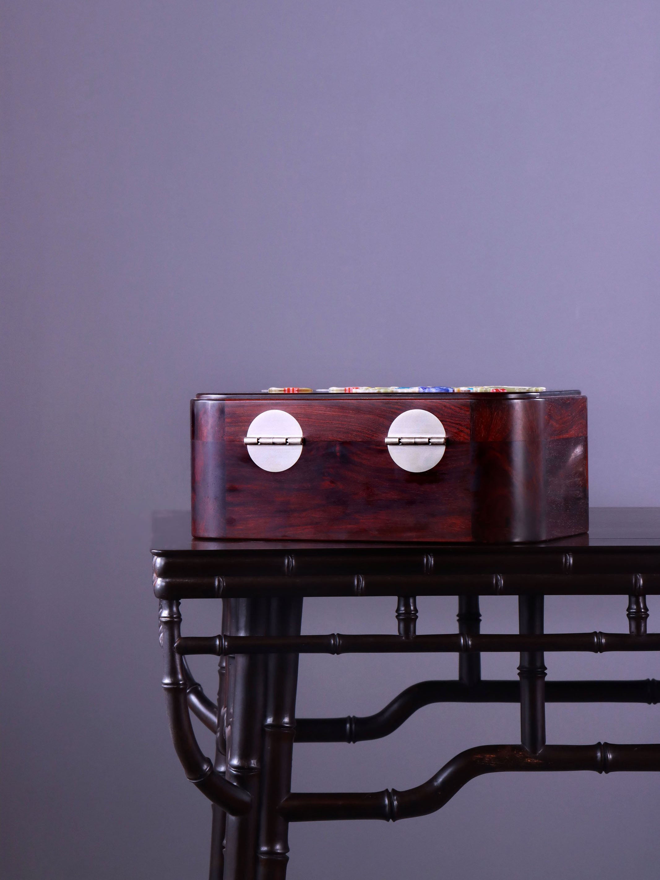 白莲倚翠鸟茶盒