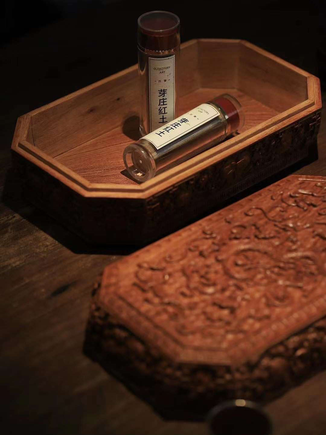 缅花满雕荔枝蝴蝶纹/螭龙纹茶盒