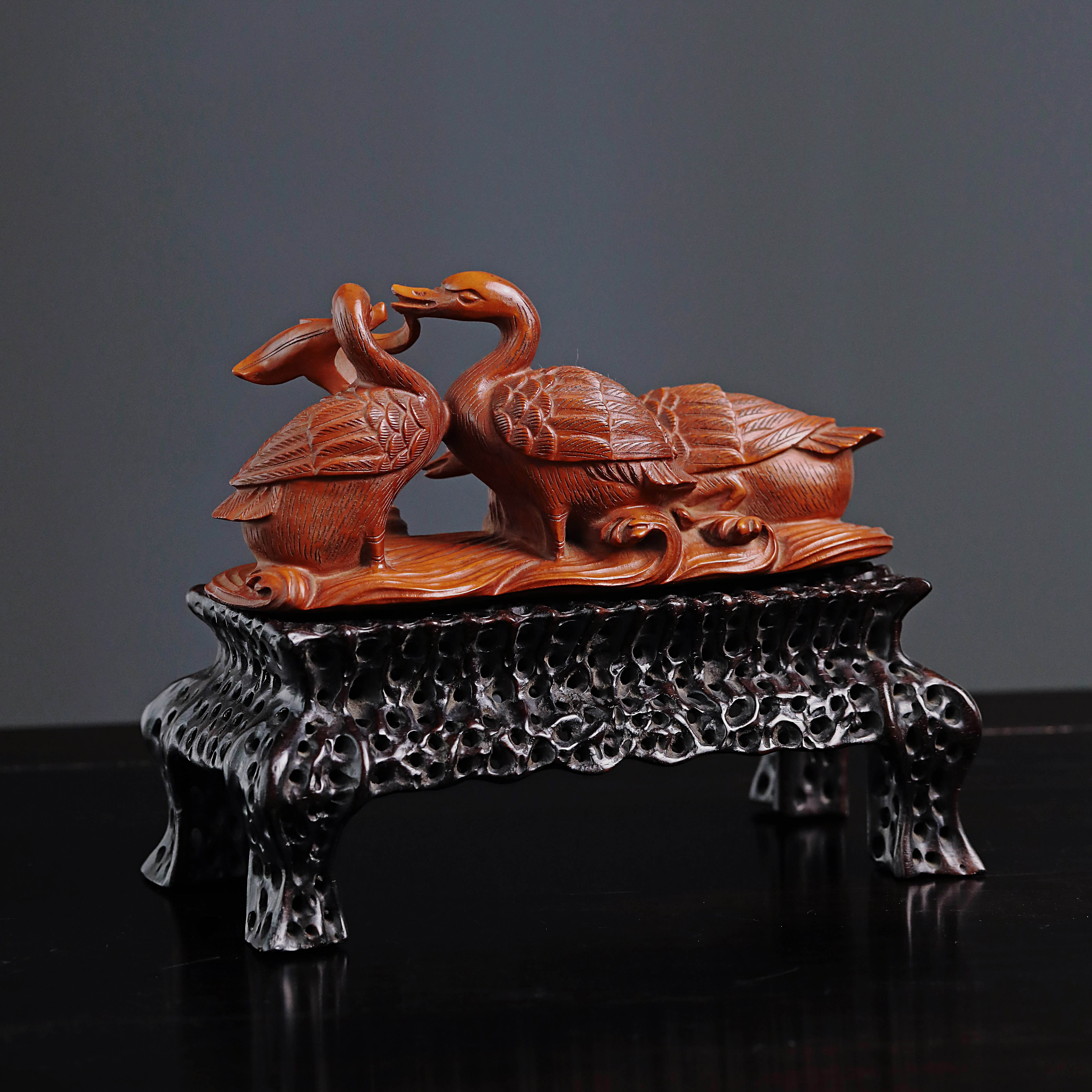 黄杨木春江水暖