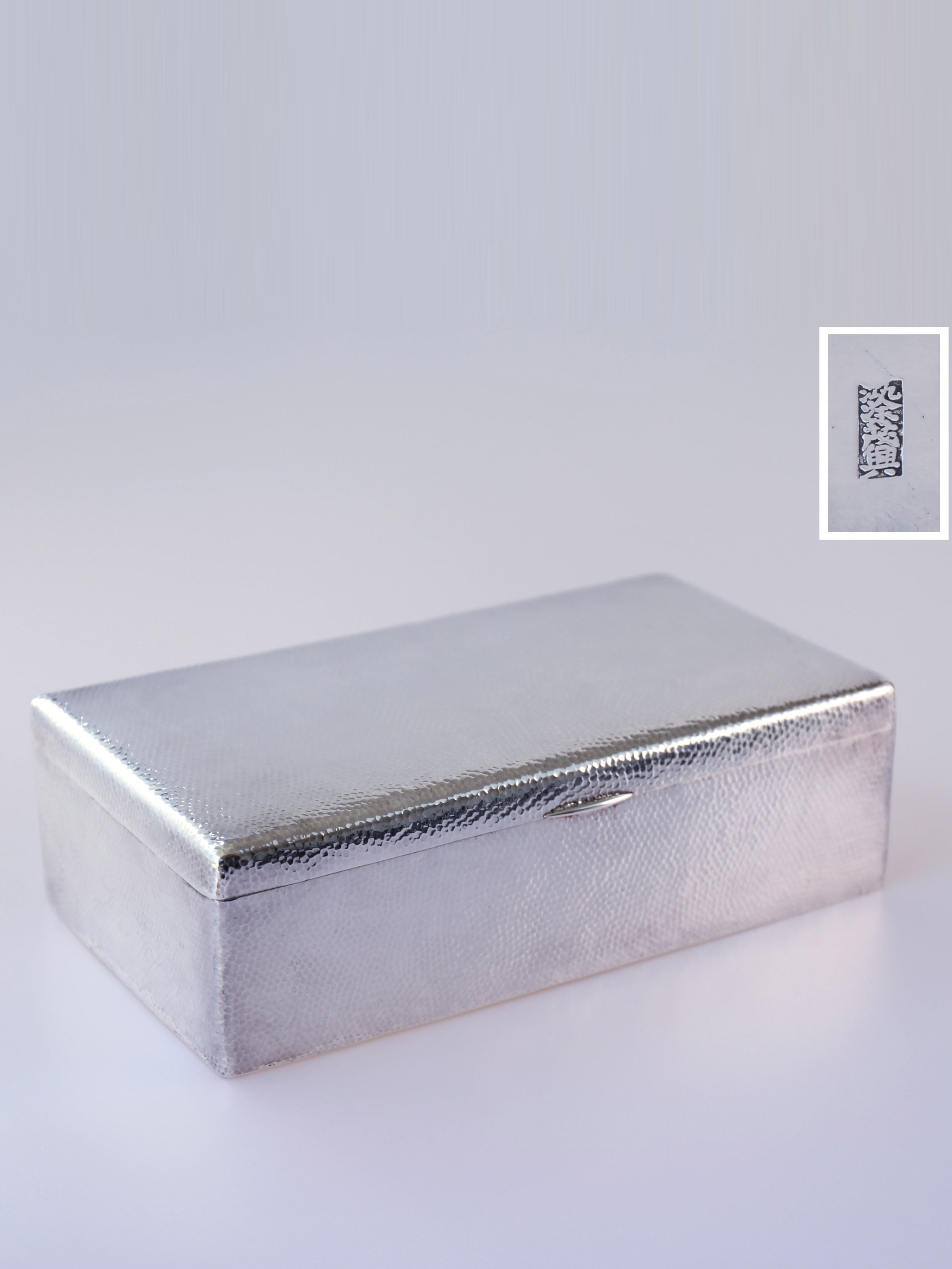 中國回流純銀大茶盒/雪茄盒