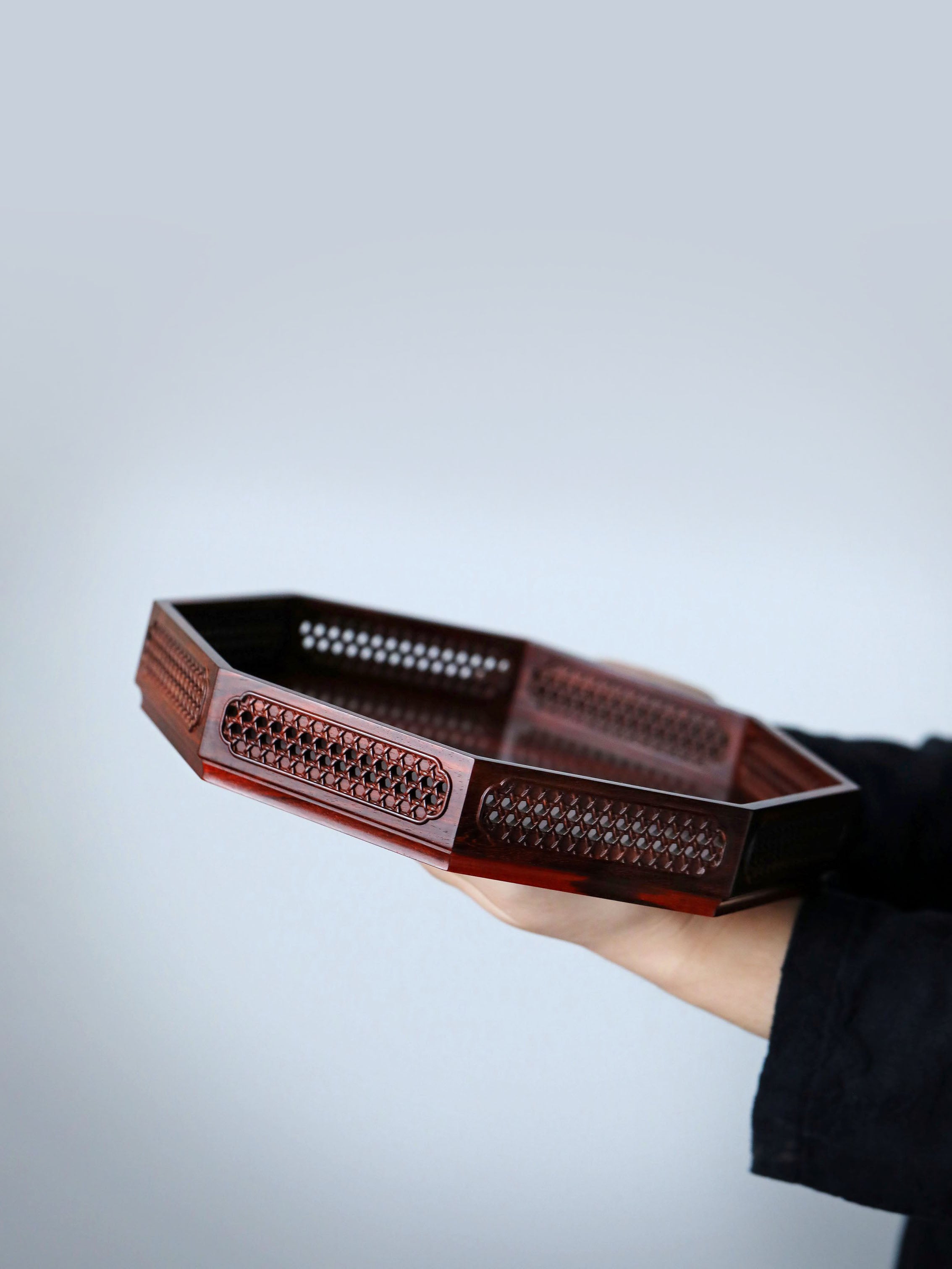 Small-leaf sandalwood octagonal tea tray