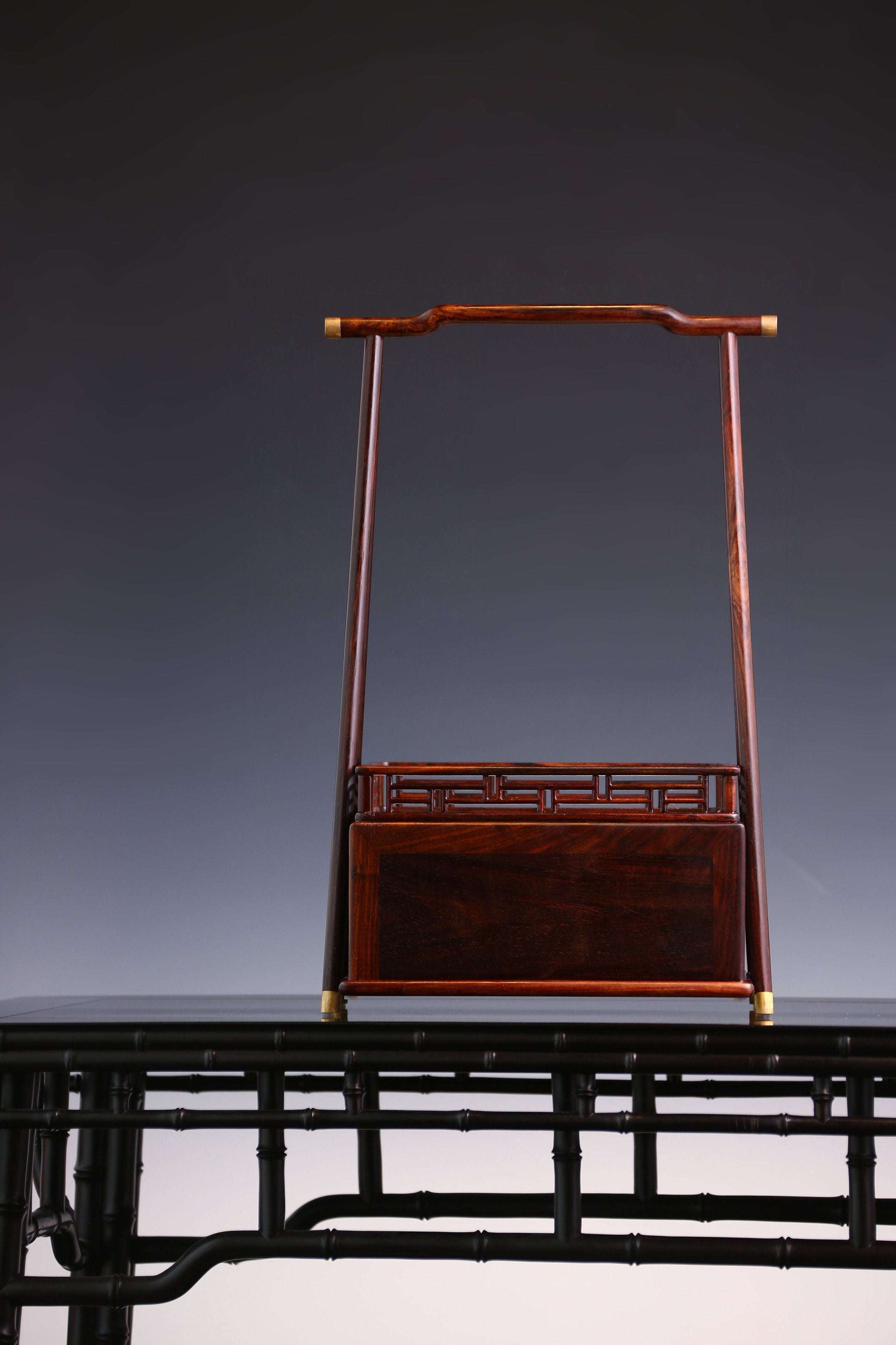 大红酸枝 提梁茶盒