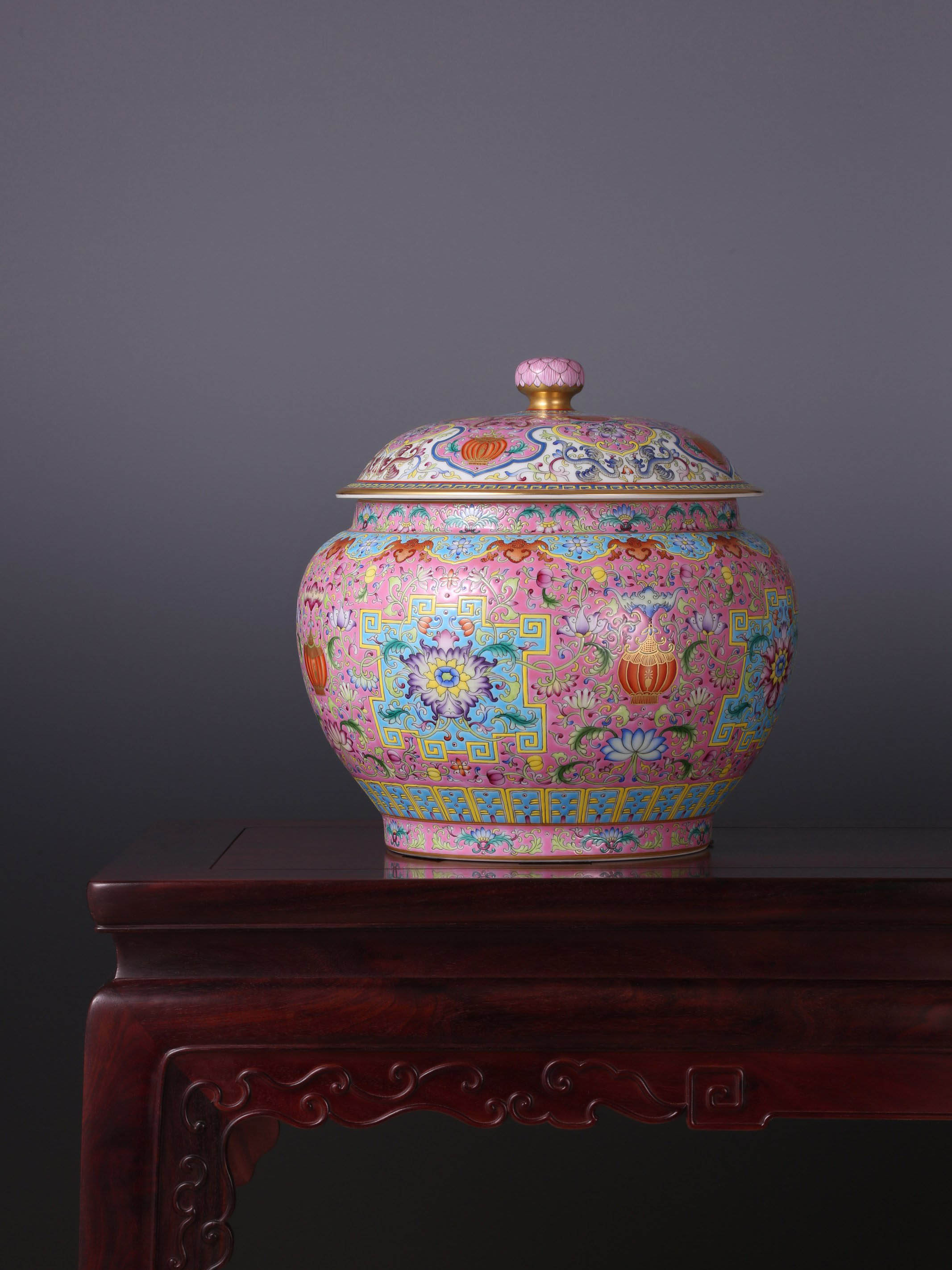 缠枝宝相花福寿大茶罐