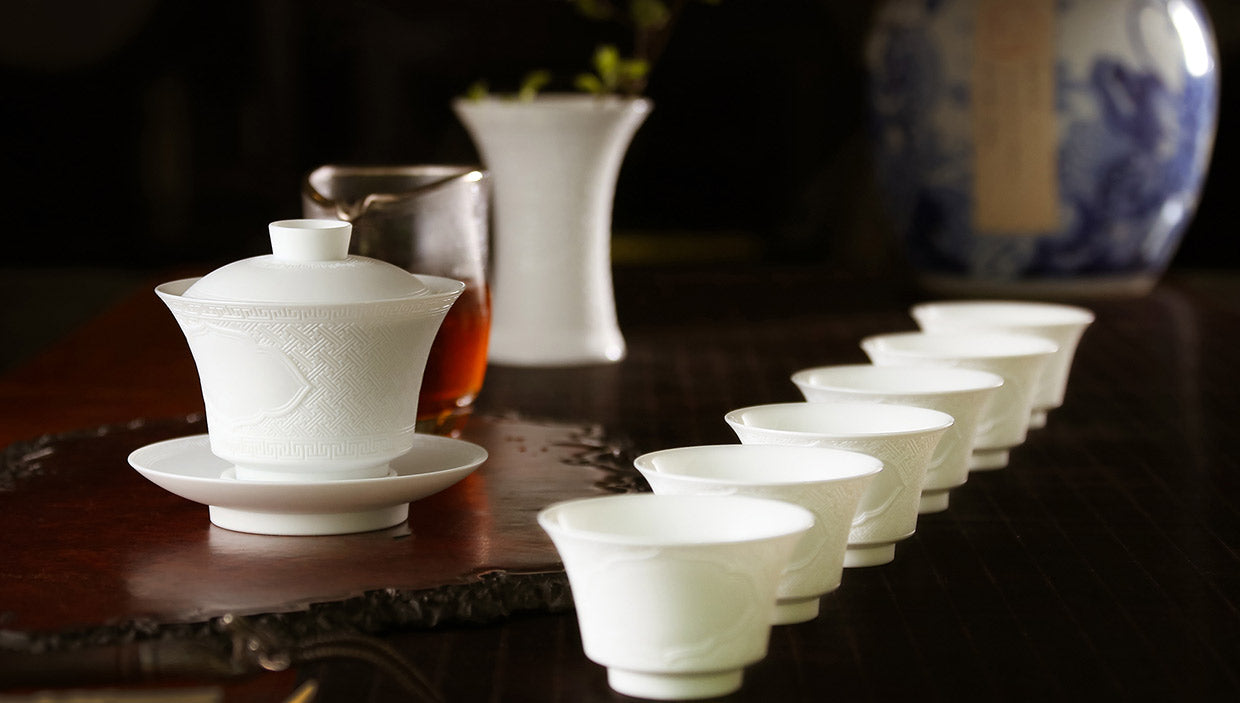 Dayazhai Hand-Carved Swastika Motif Lidded Bowl / Cup