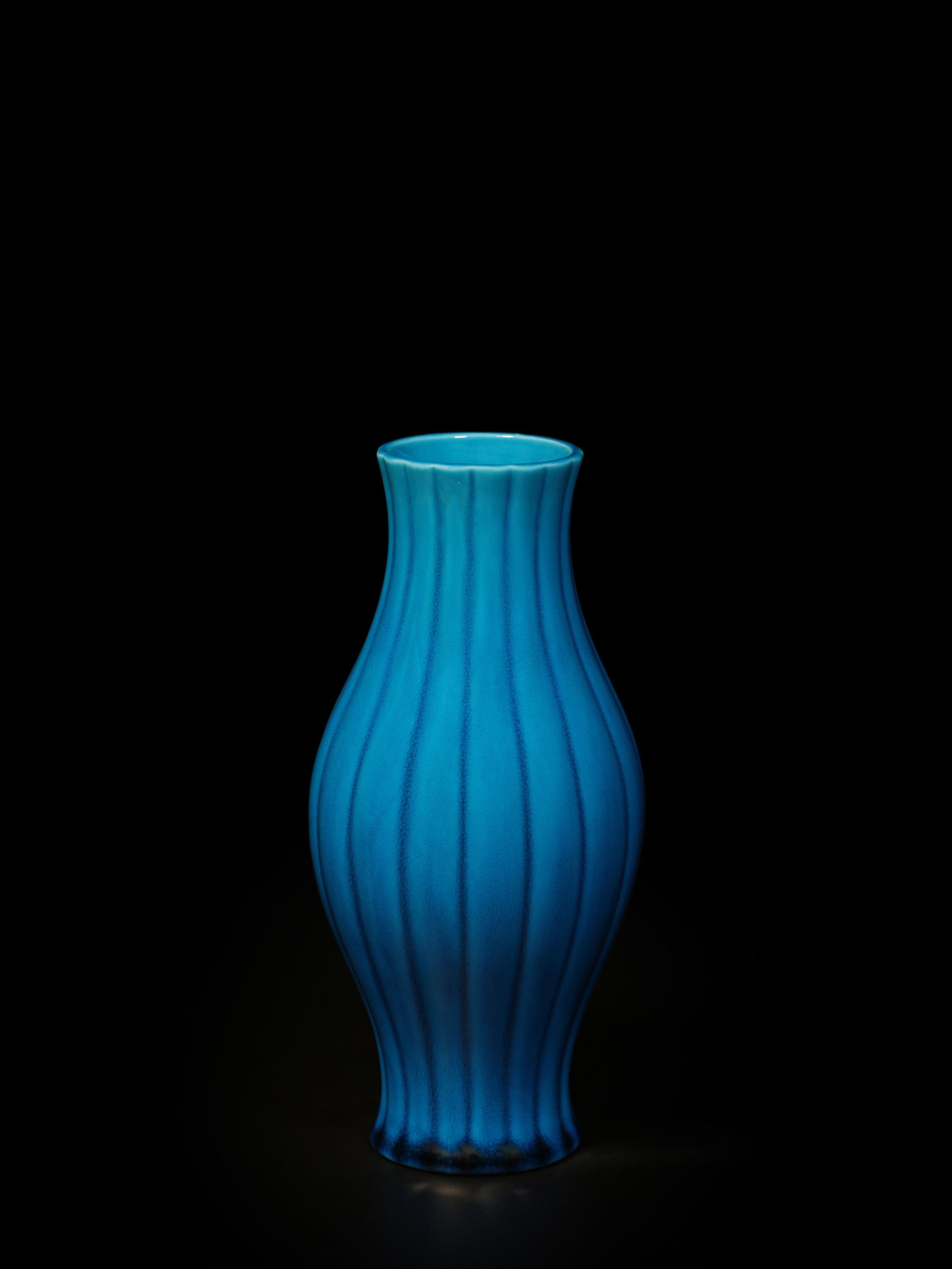 Fahua (Peacock Blue) Ribbed Vase