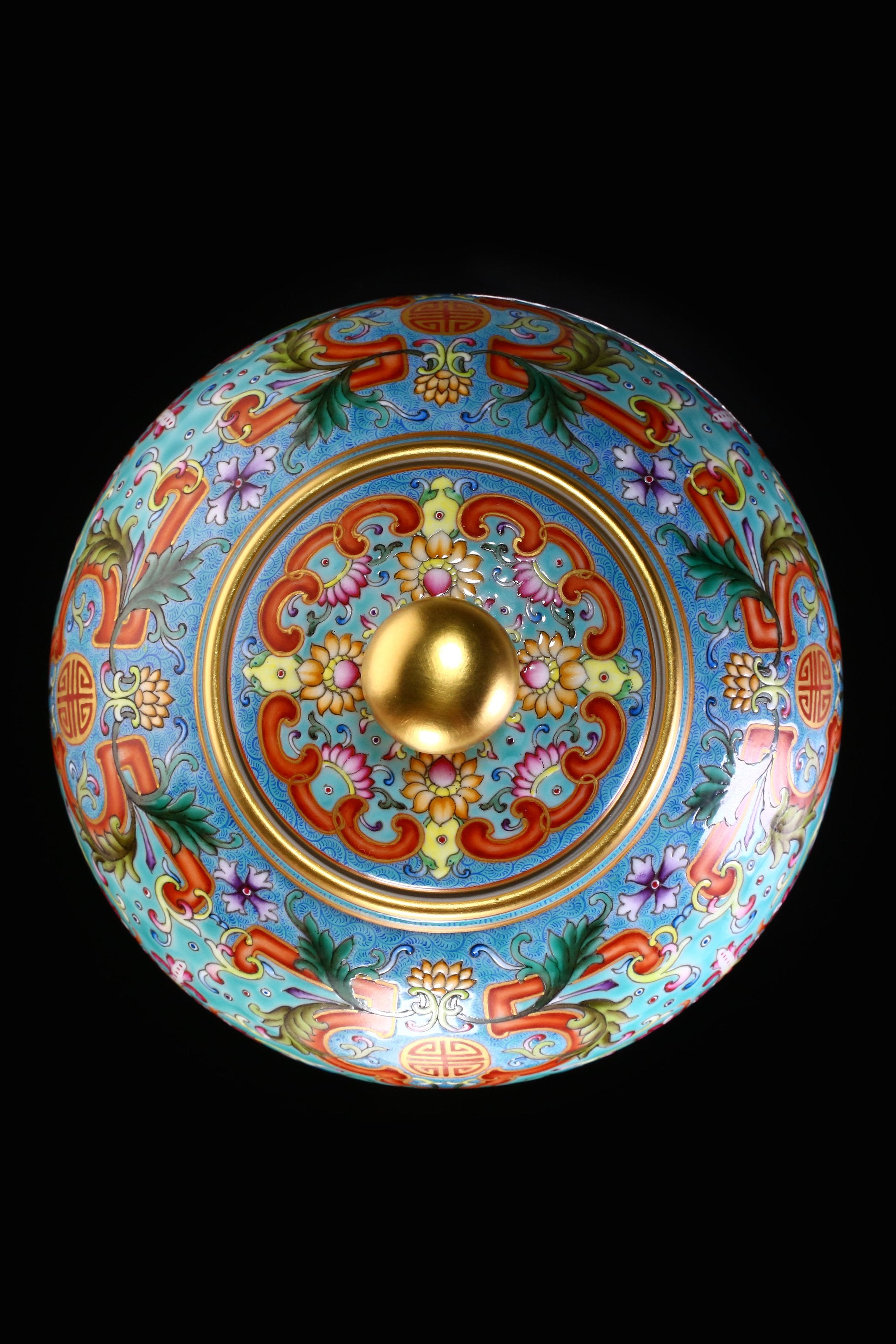 珐琅彩缠枝宝相花矾红如意框茶仓