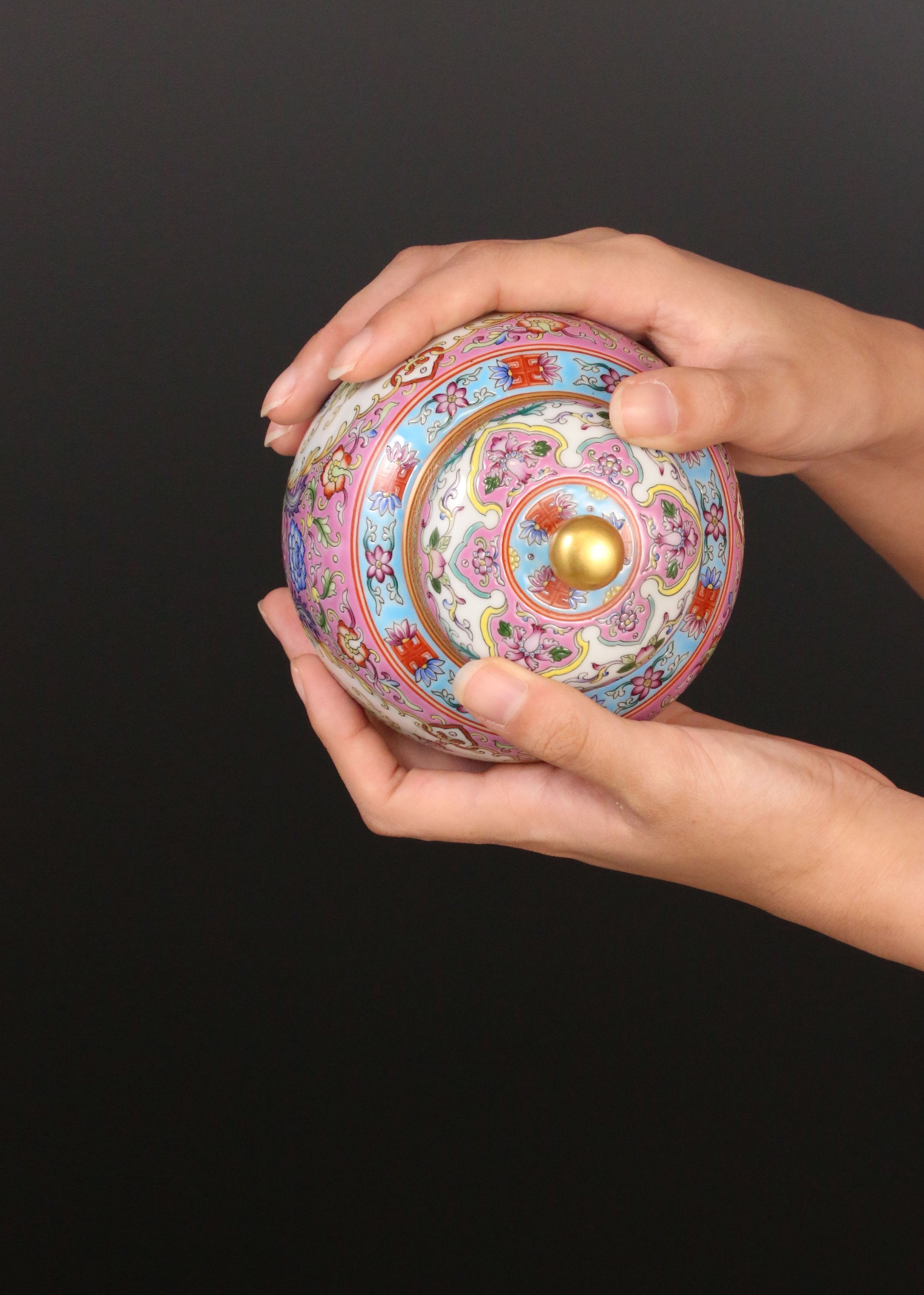 大雅斋珐琅彩花篮瑞凤茶叶罐