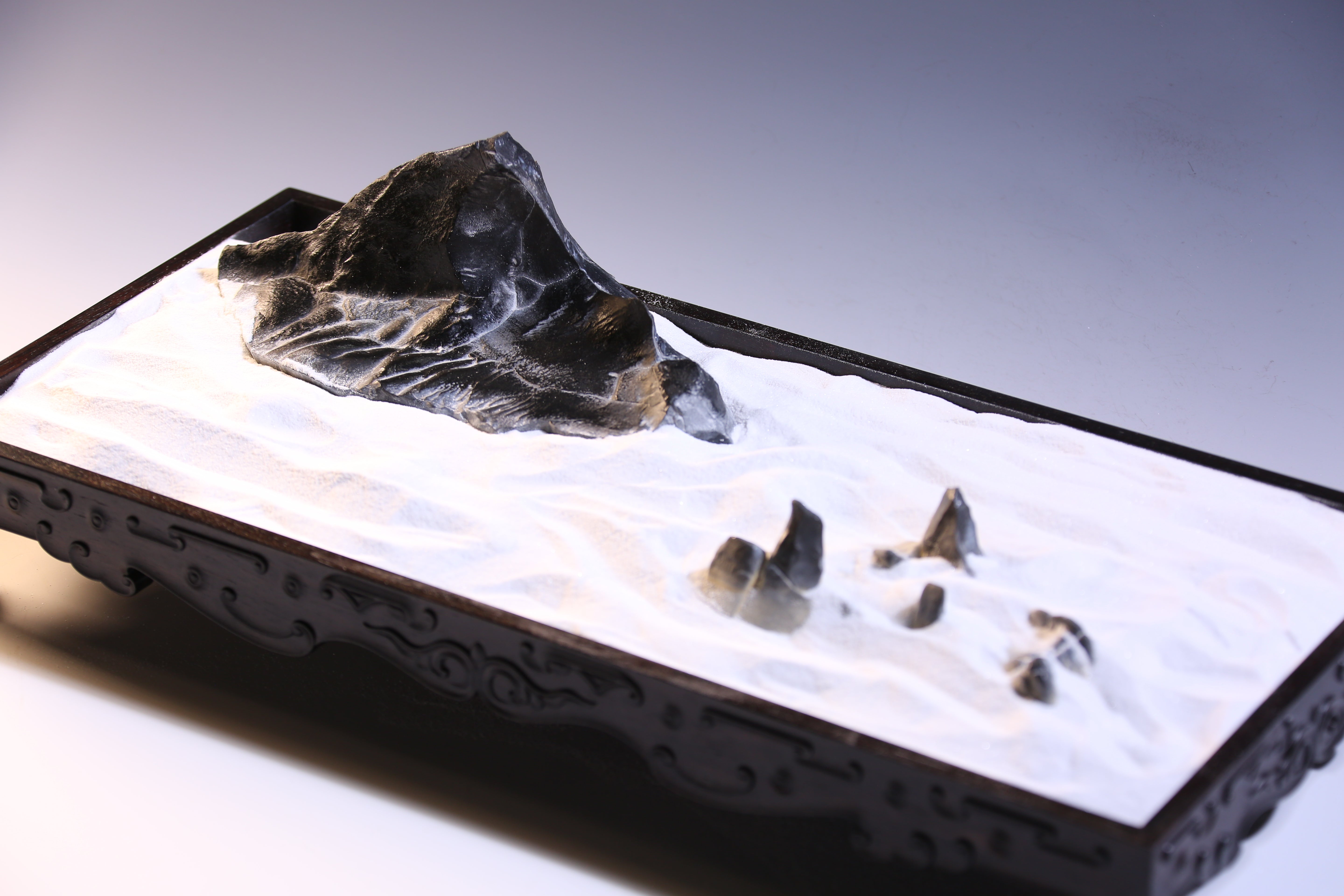 孤峰雲天外 靈璧石盆景