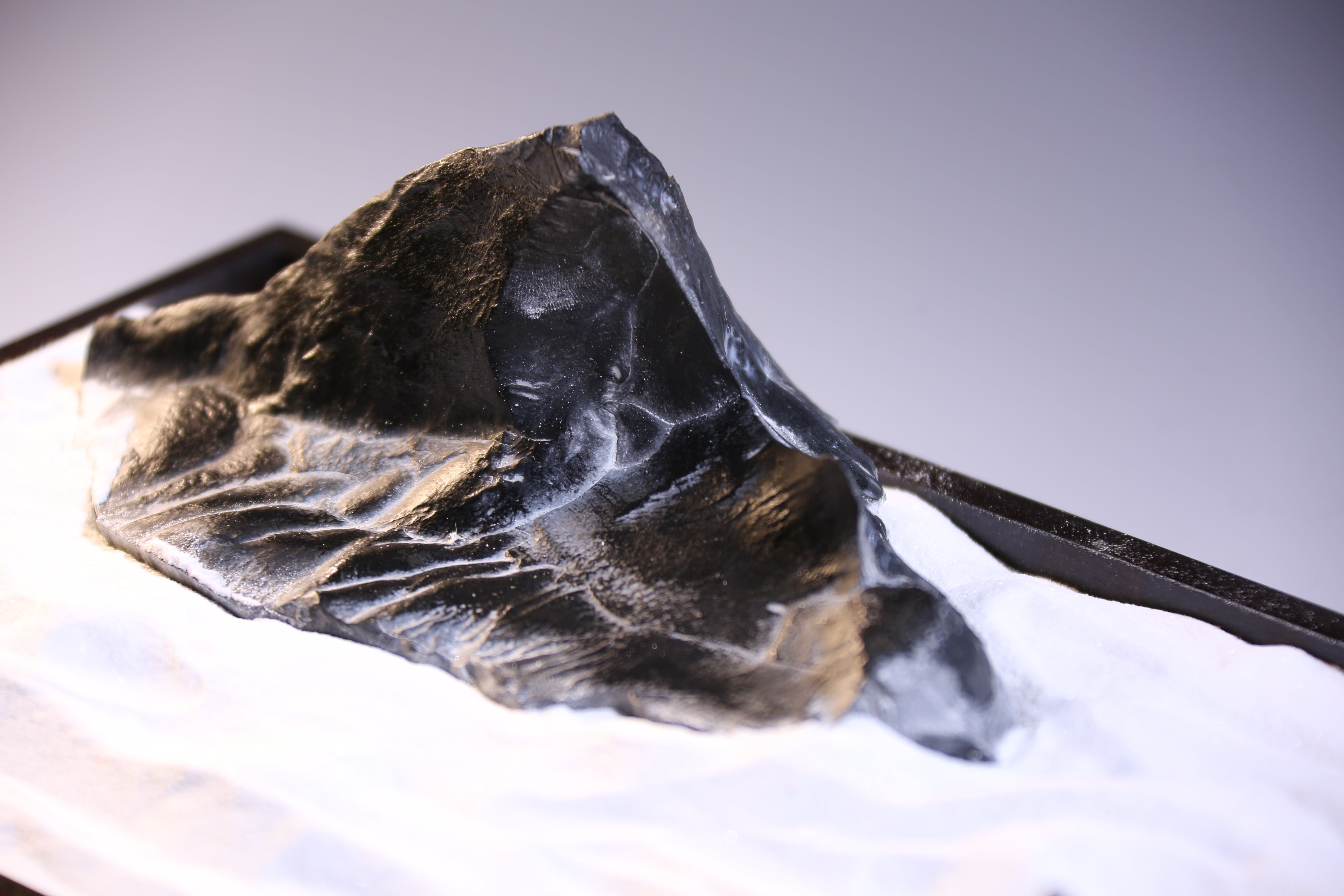 孤峰雲天外 靈璧石盆景