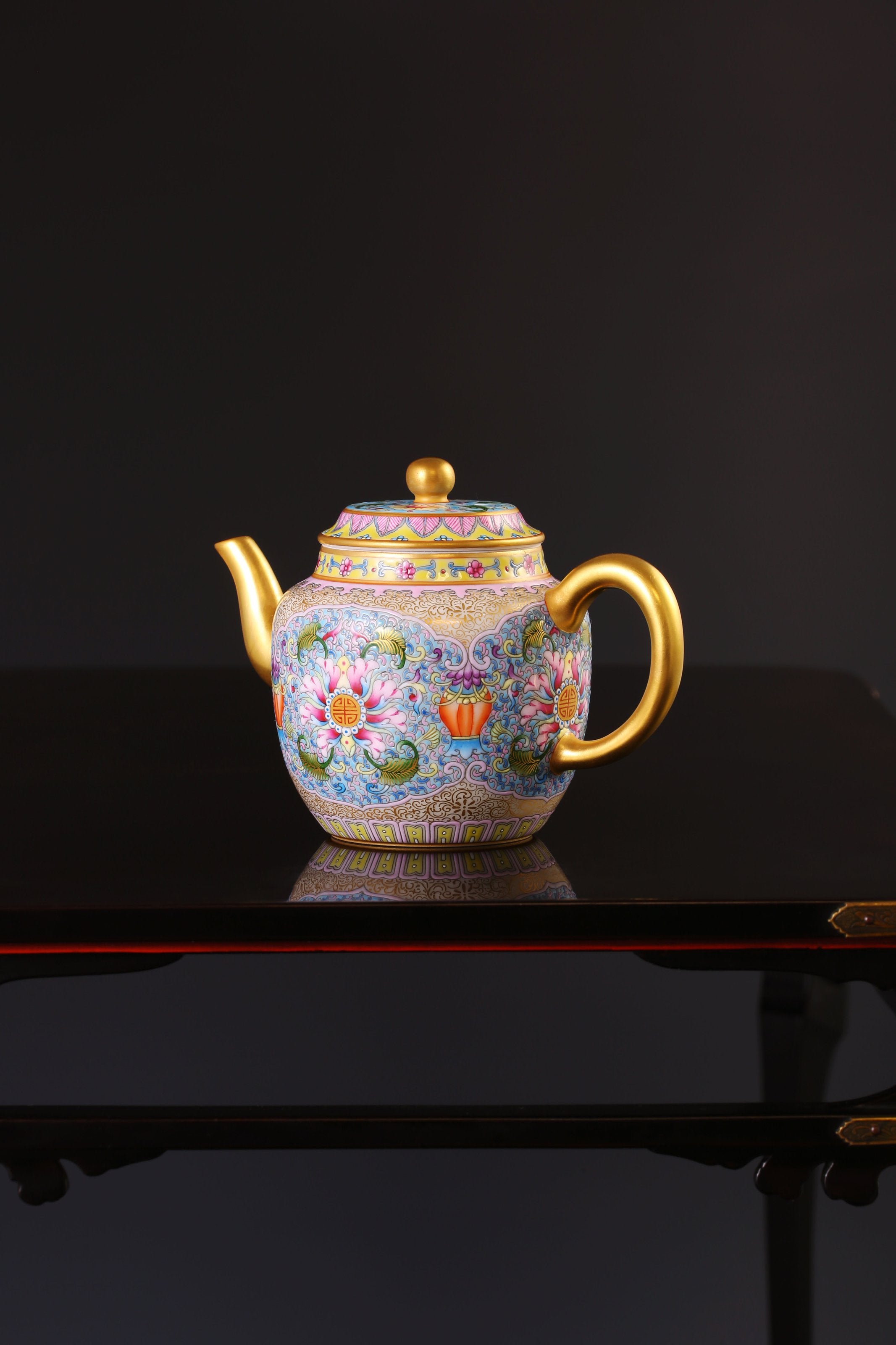 Dayazhai Guyuexuan Palace Lantern Pot