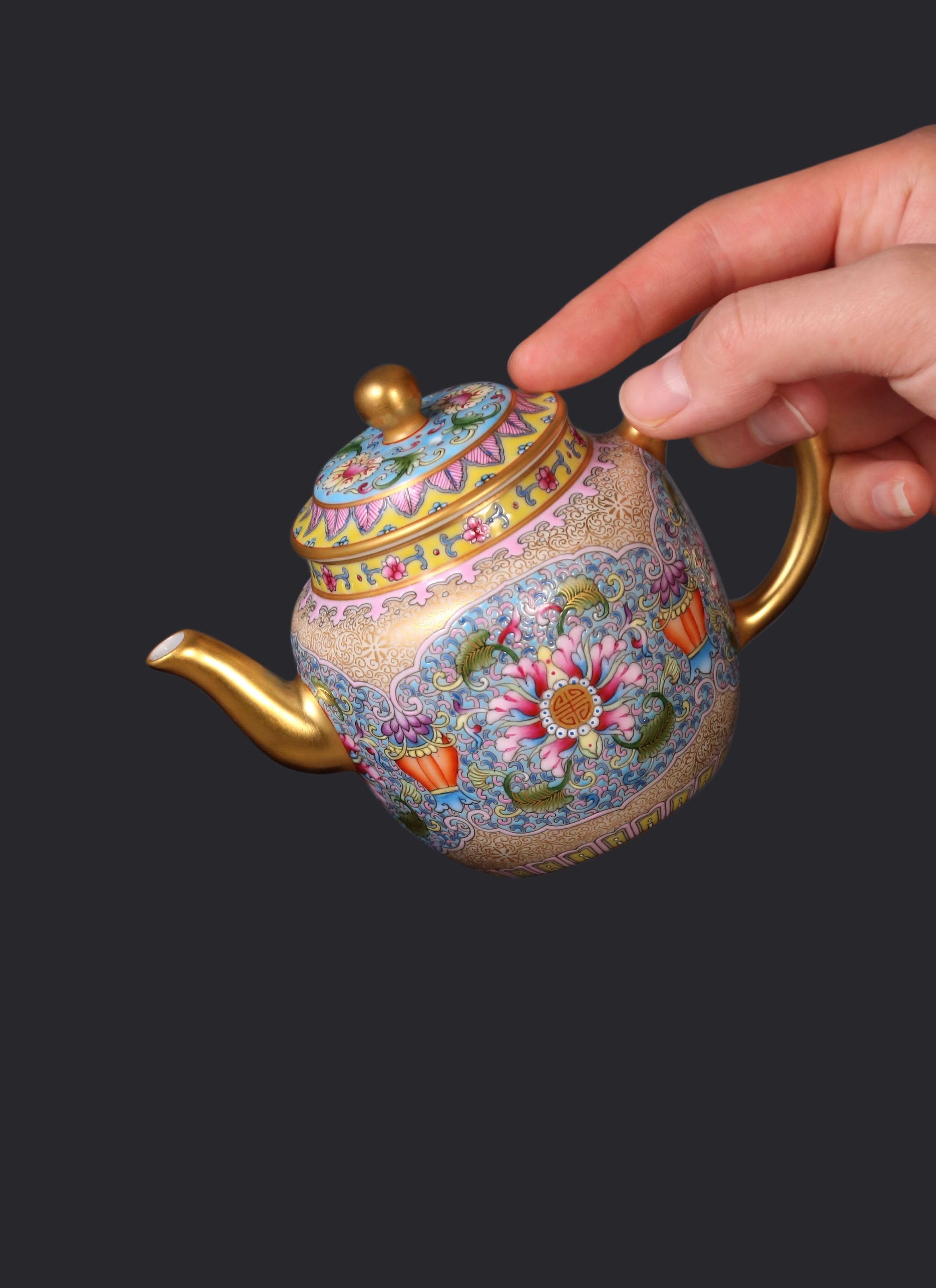 Dayazhai Guyuexuan Palace Lantern Pot