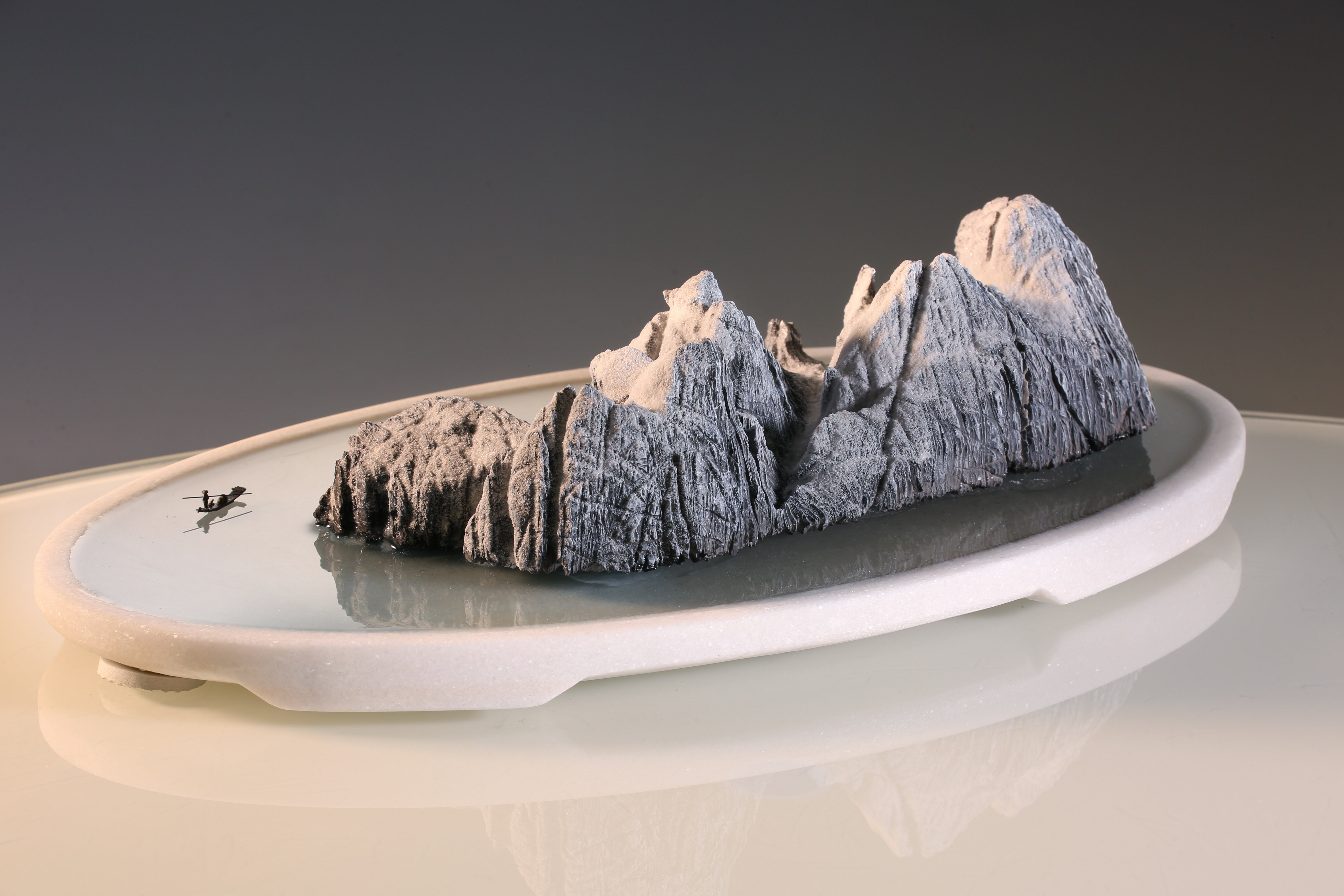 寒天归去晚-莲花石盆景