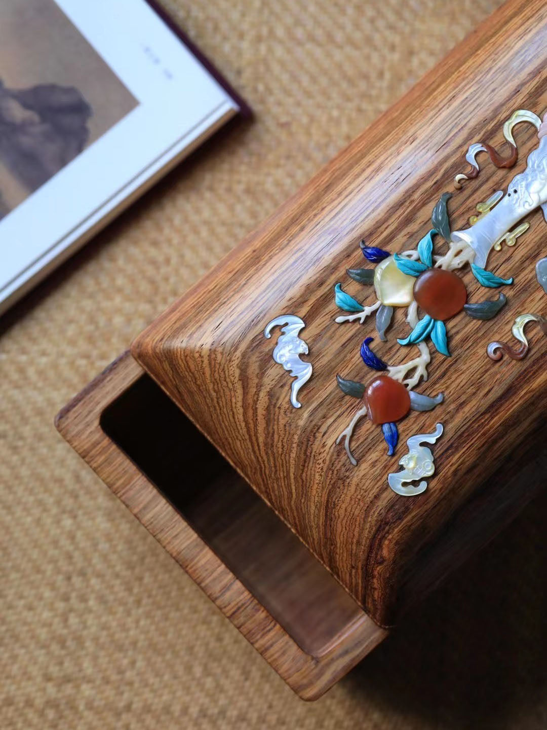 黄花梨 百宝嵌博古 文盒