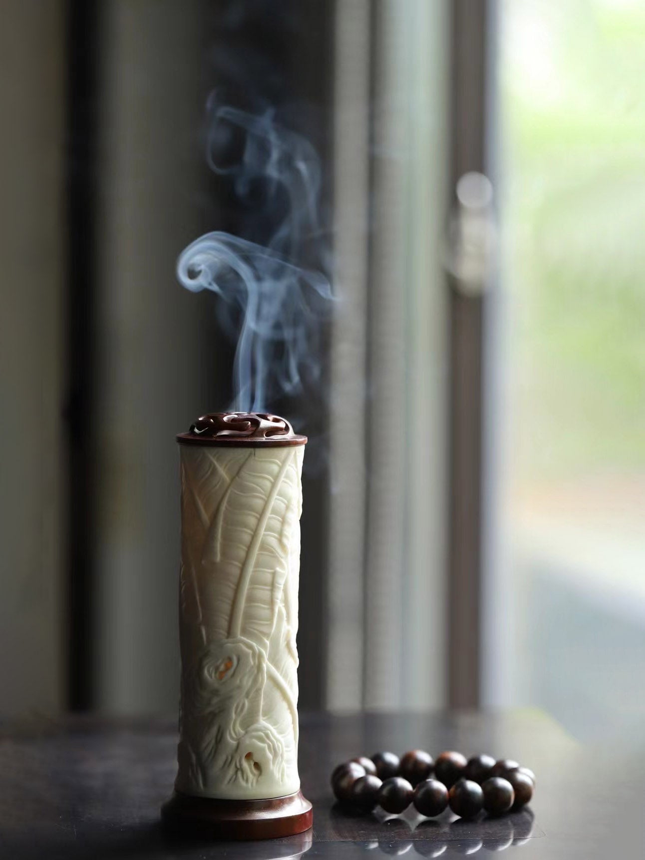 鹿角紫檀蕉石雅趣香筒