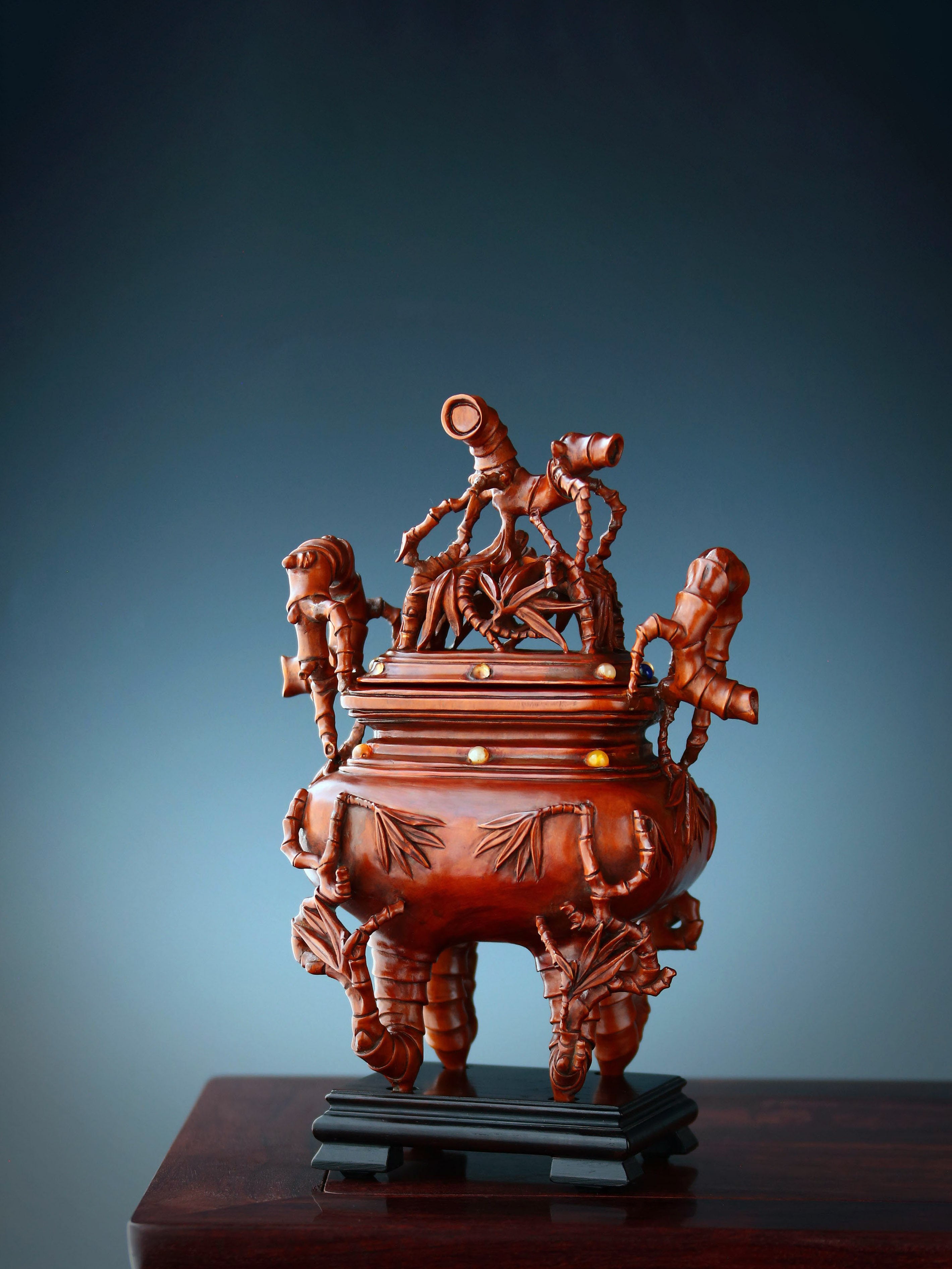 节节高升黄杨木雕香炉