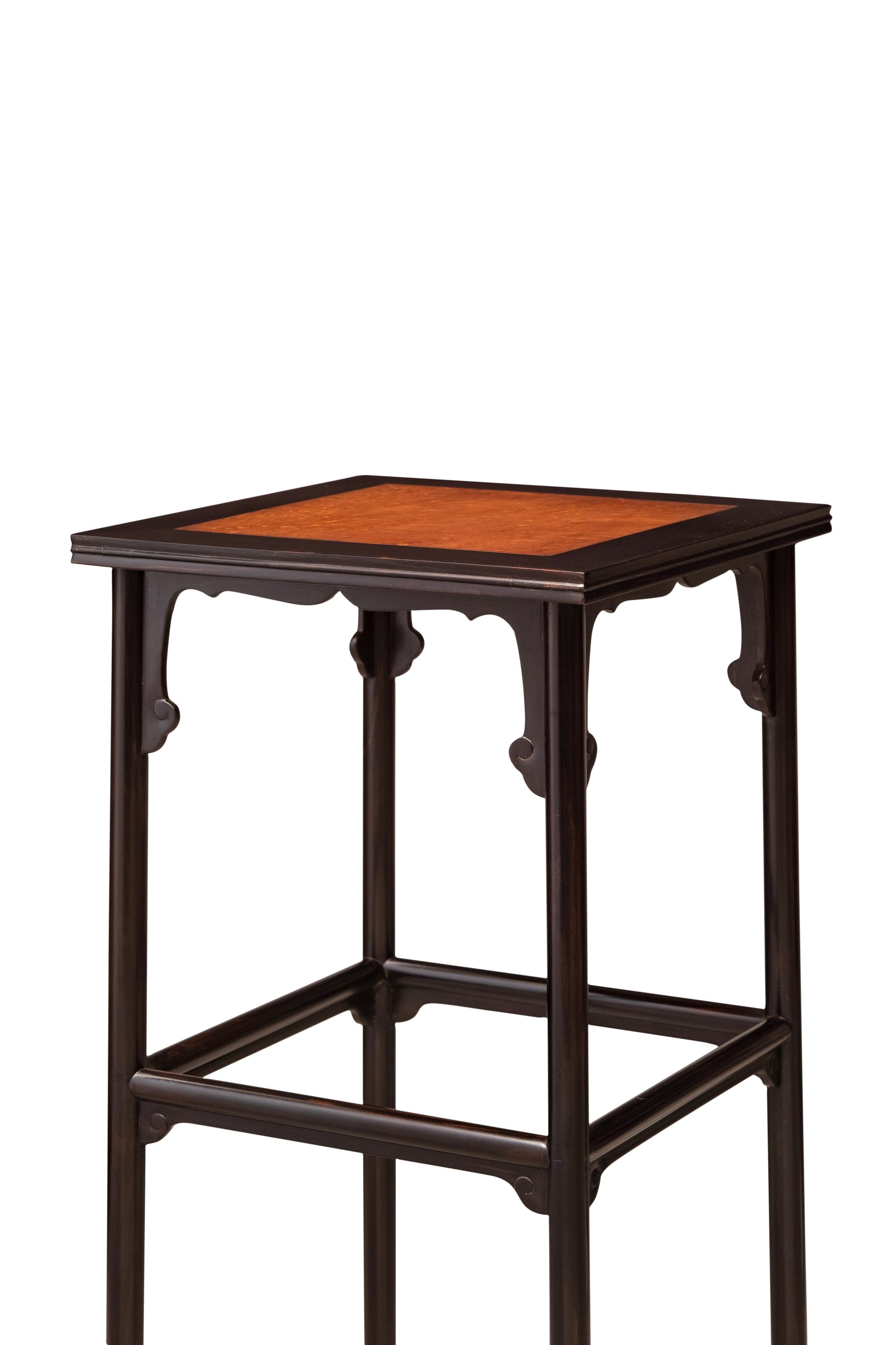 黑酸枝、金丝楠听琴图香几