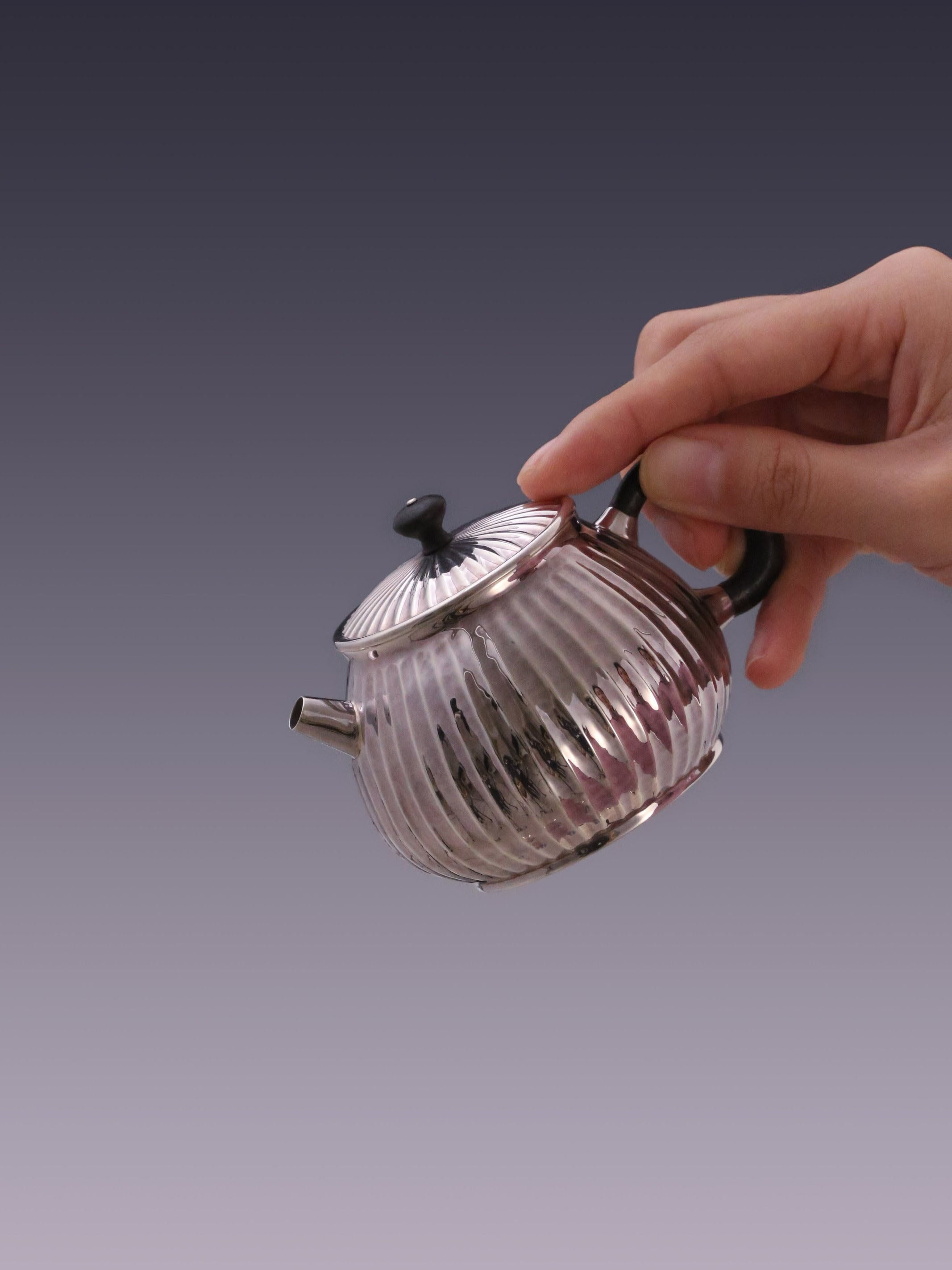 筋紋西施泡茶銀壺