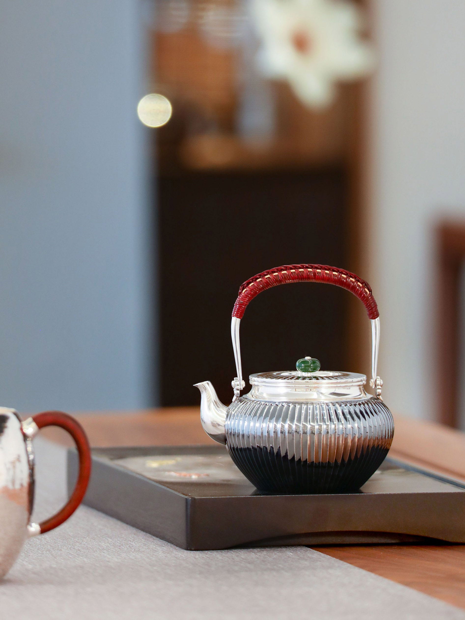 菊花瓣提梁純銀泡壺