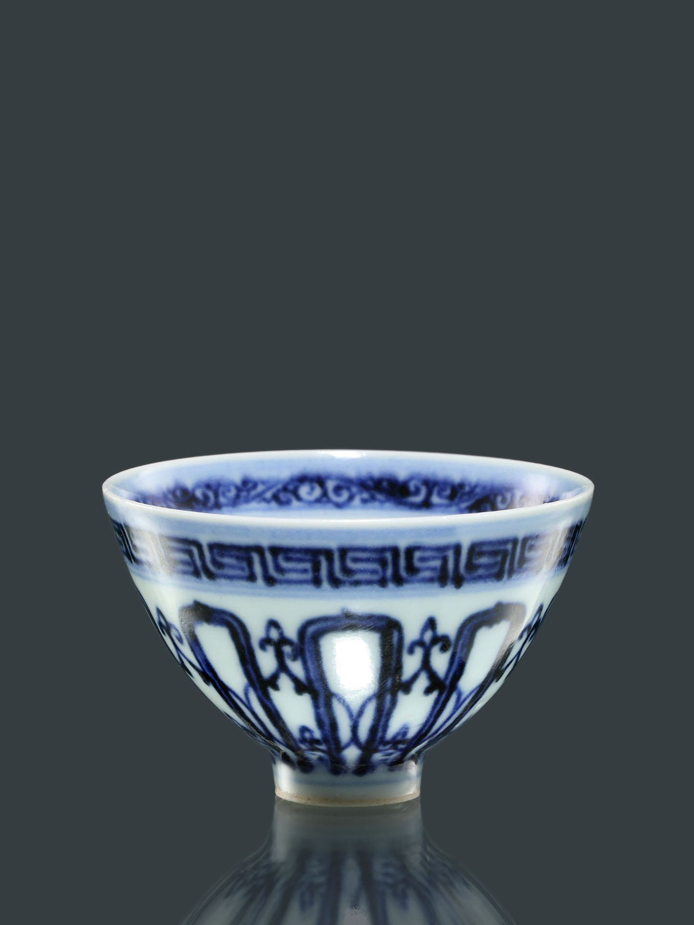 Lotus Petal & Meander Motif Flared Rim Floral Gaiwan(lidded bowl)/Chicken Heart Cup