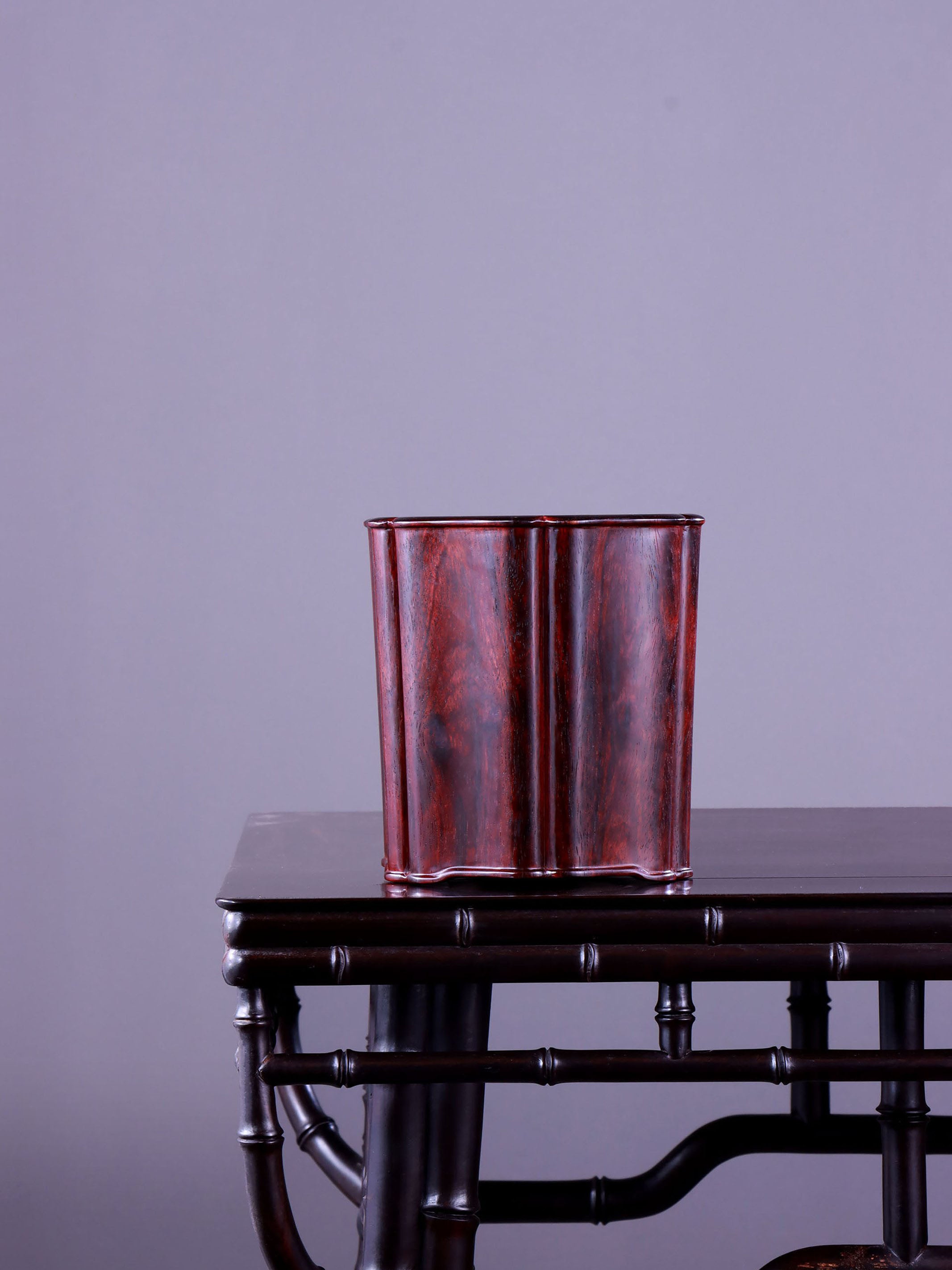 印度小葉紫檀菱花口筆筒