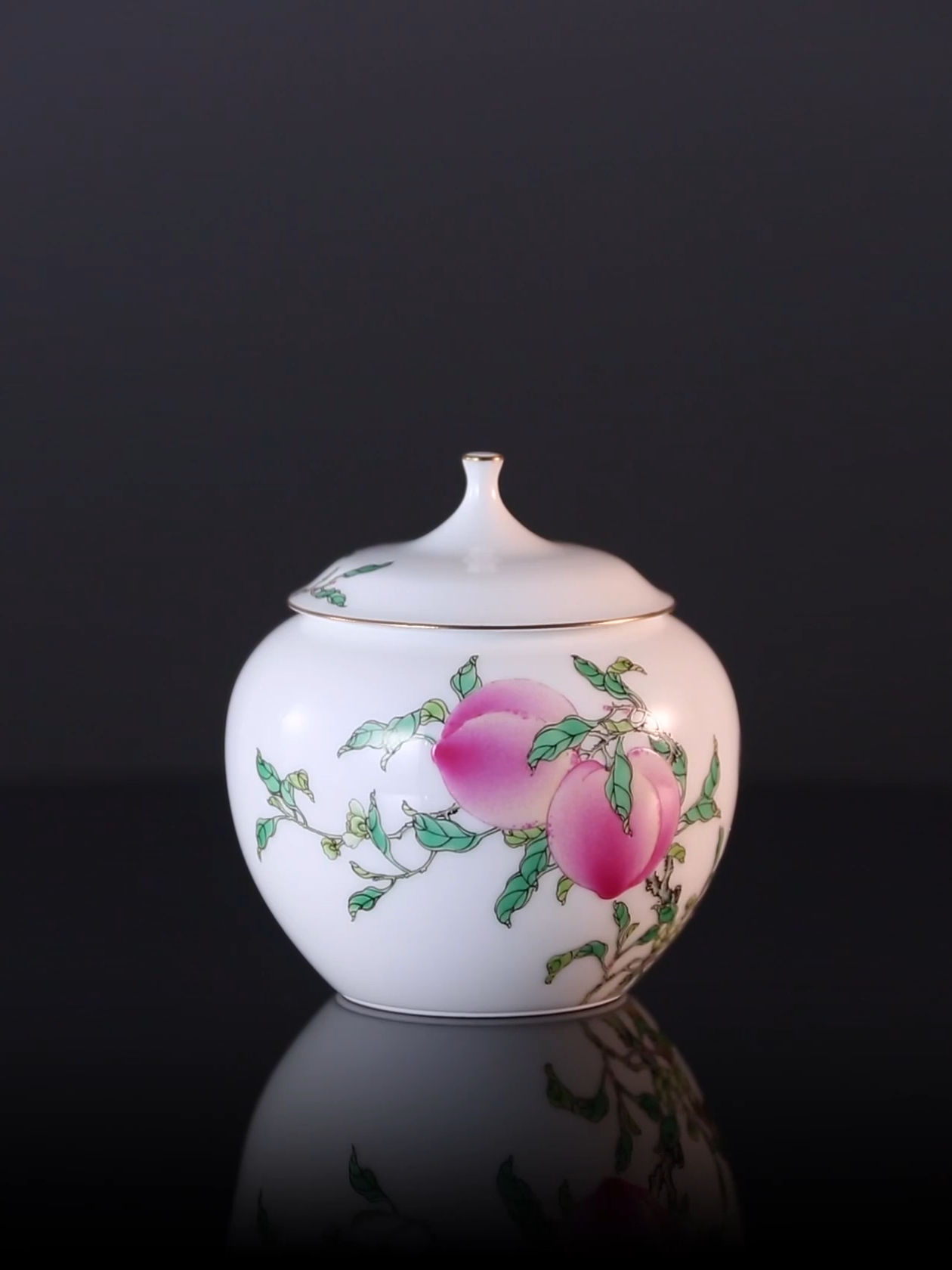 六桃苹果茶叶罐