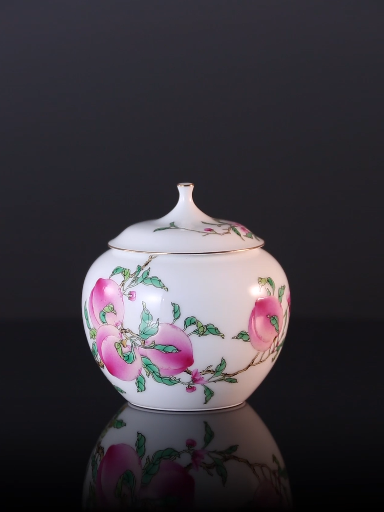 六桃苹果茶叶罐