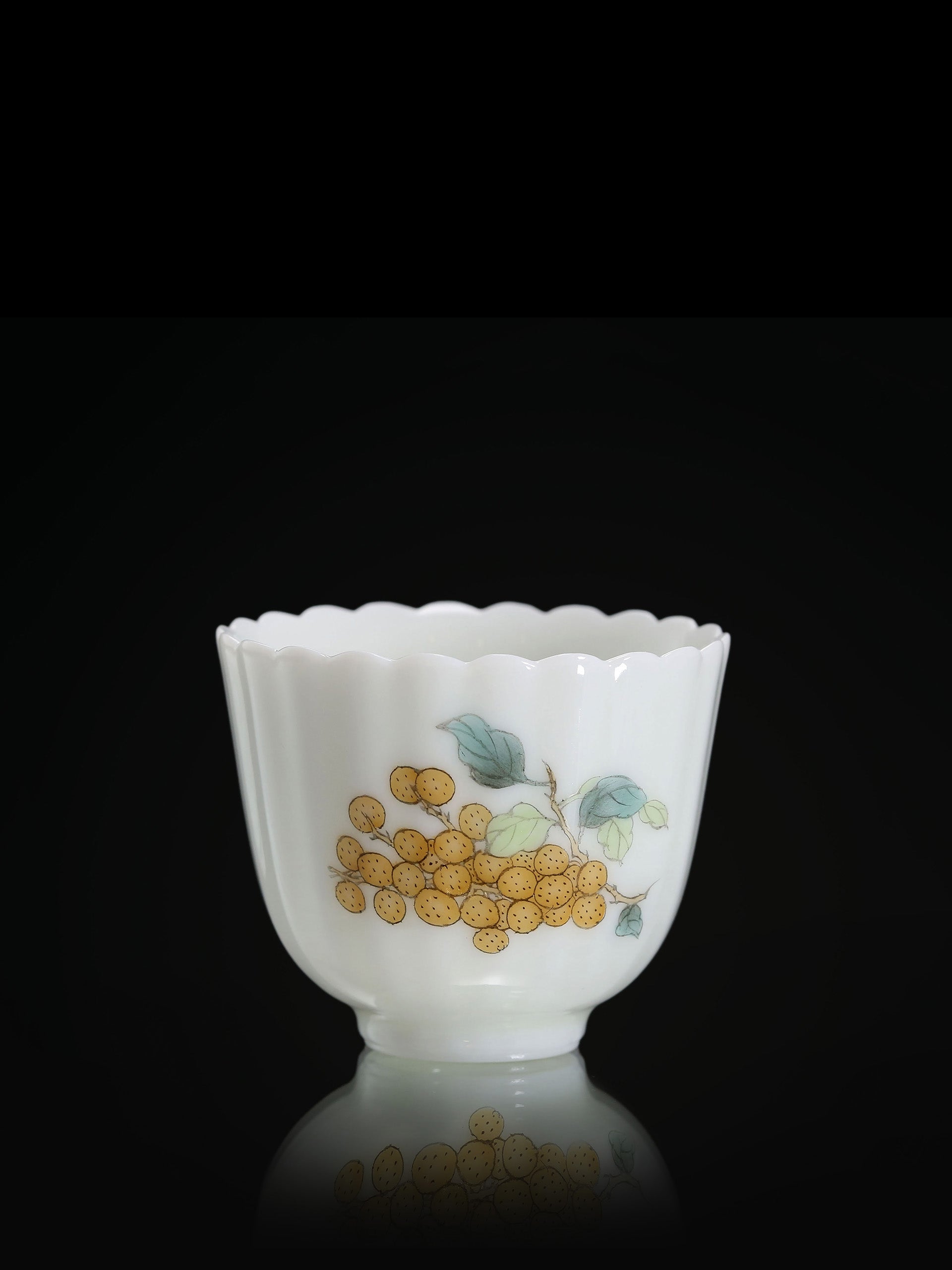 多子多福粉彩品茗杯