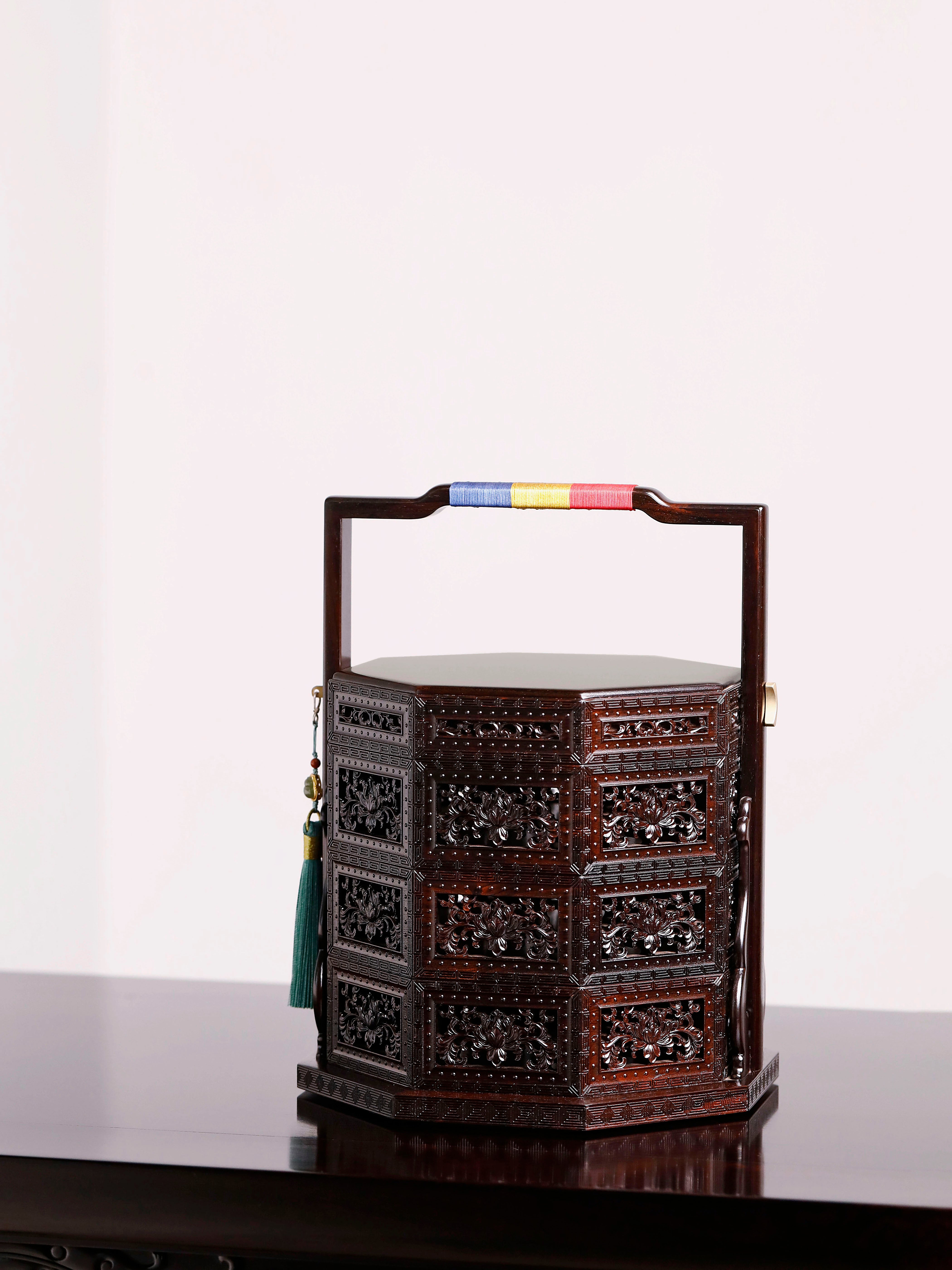 紫光檀鏤空八角提盒