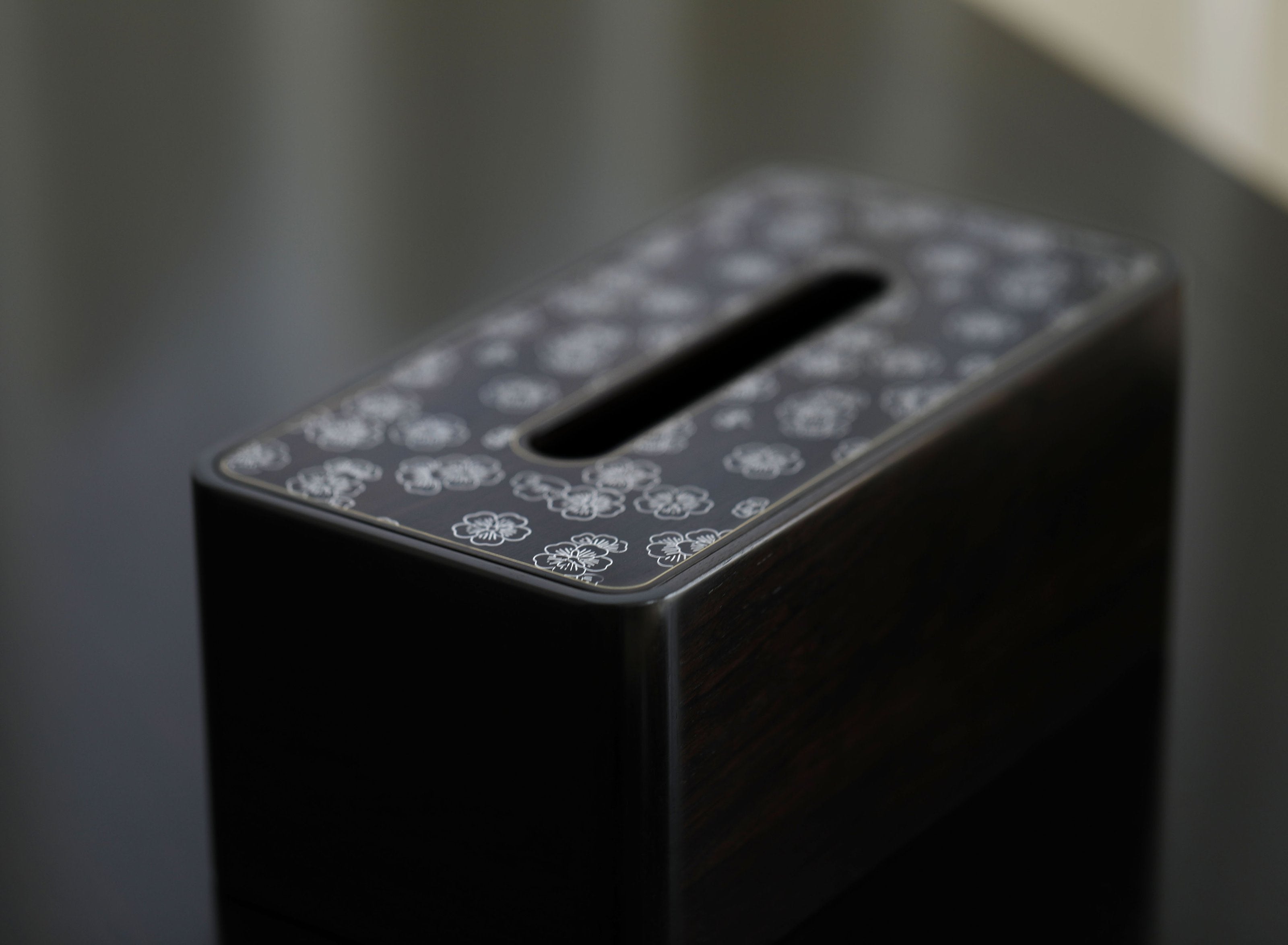 梅花纹/万字纹/雪花纹紫光檀纸巾盒