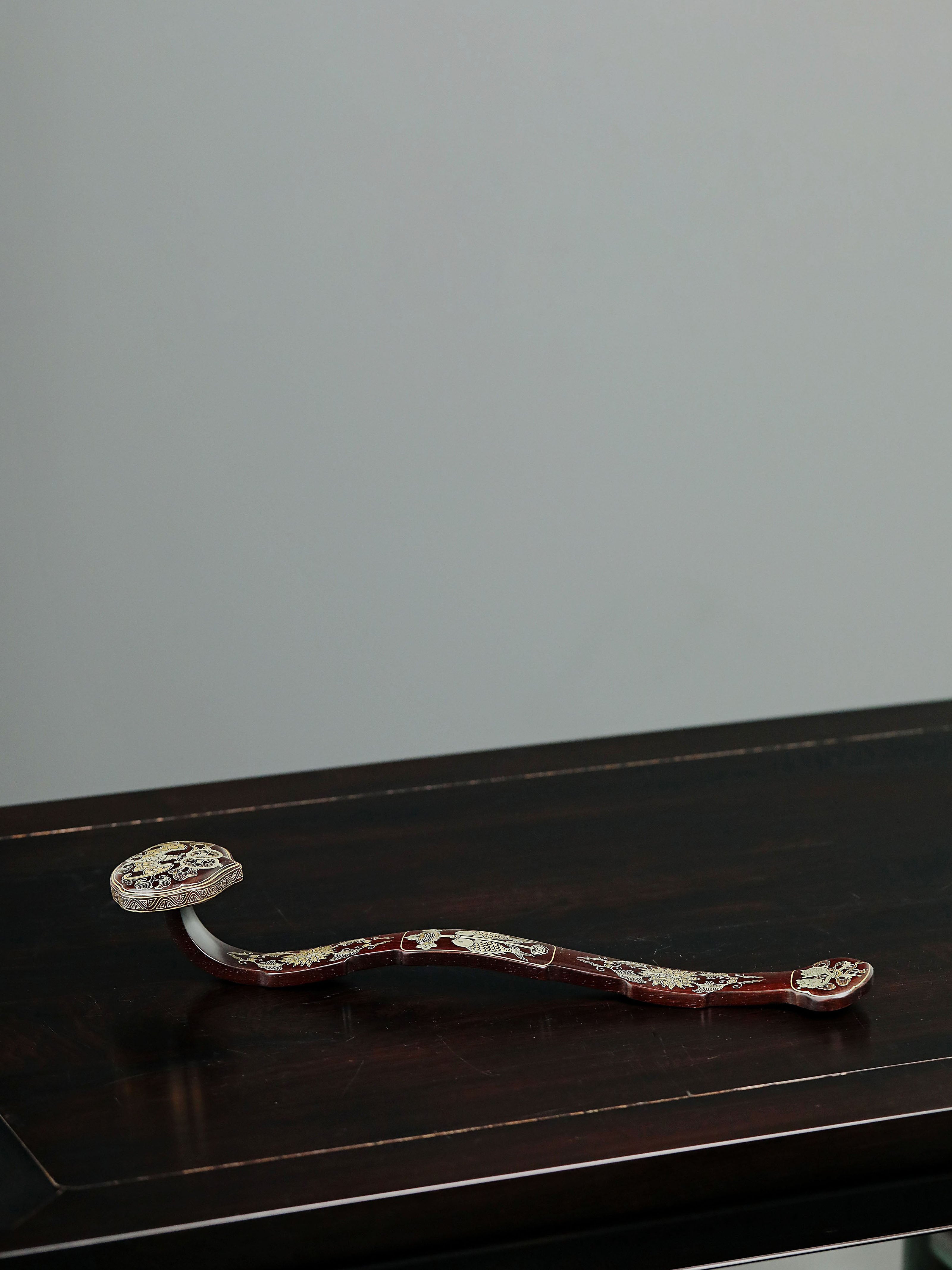 小叶紫檀描真金如意