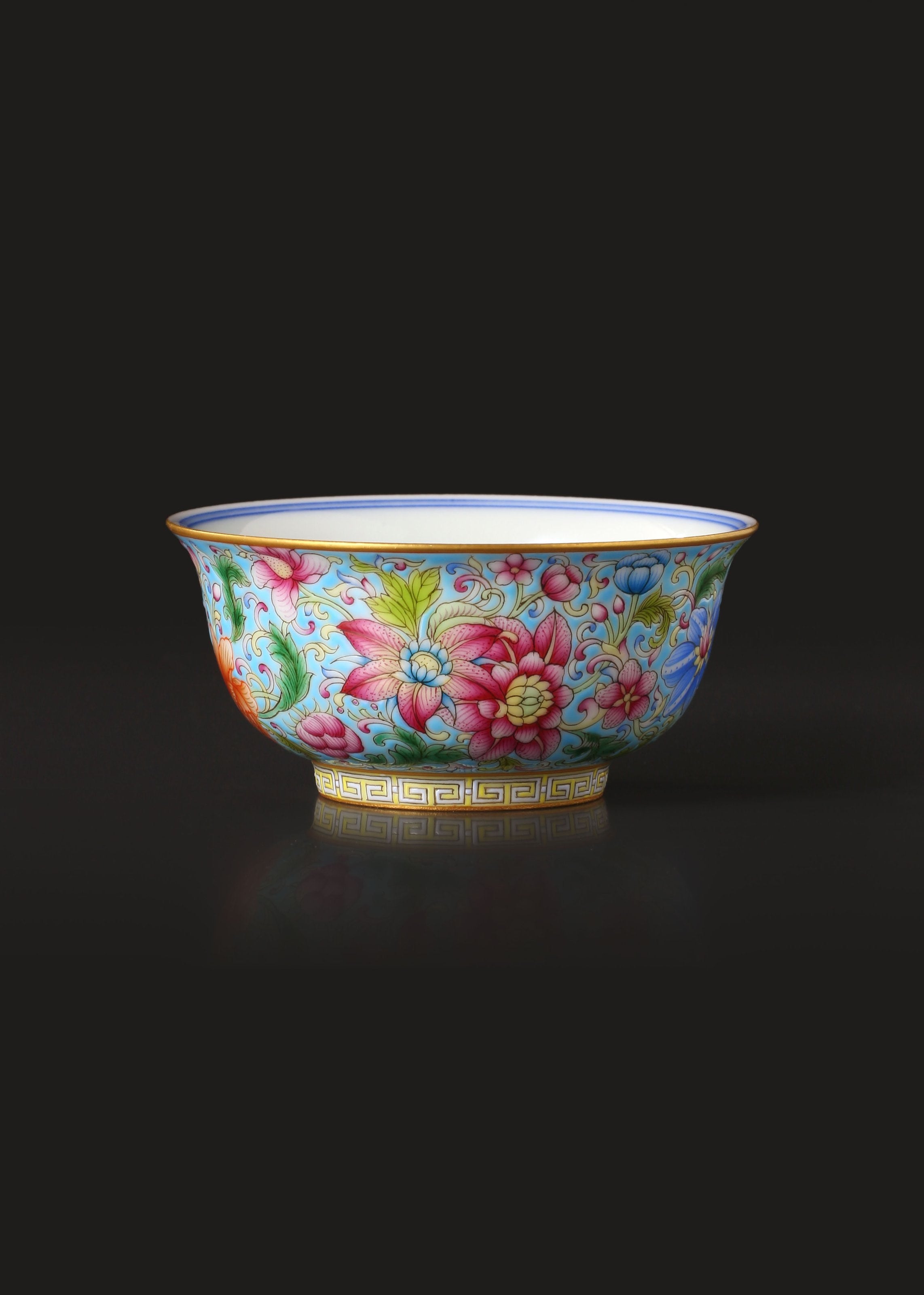 大雅齋內青花花卉琺瑯彩杯