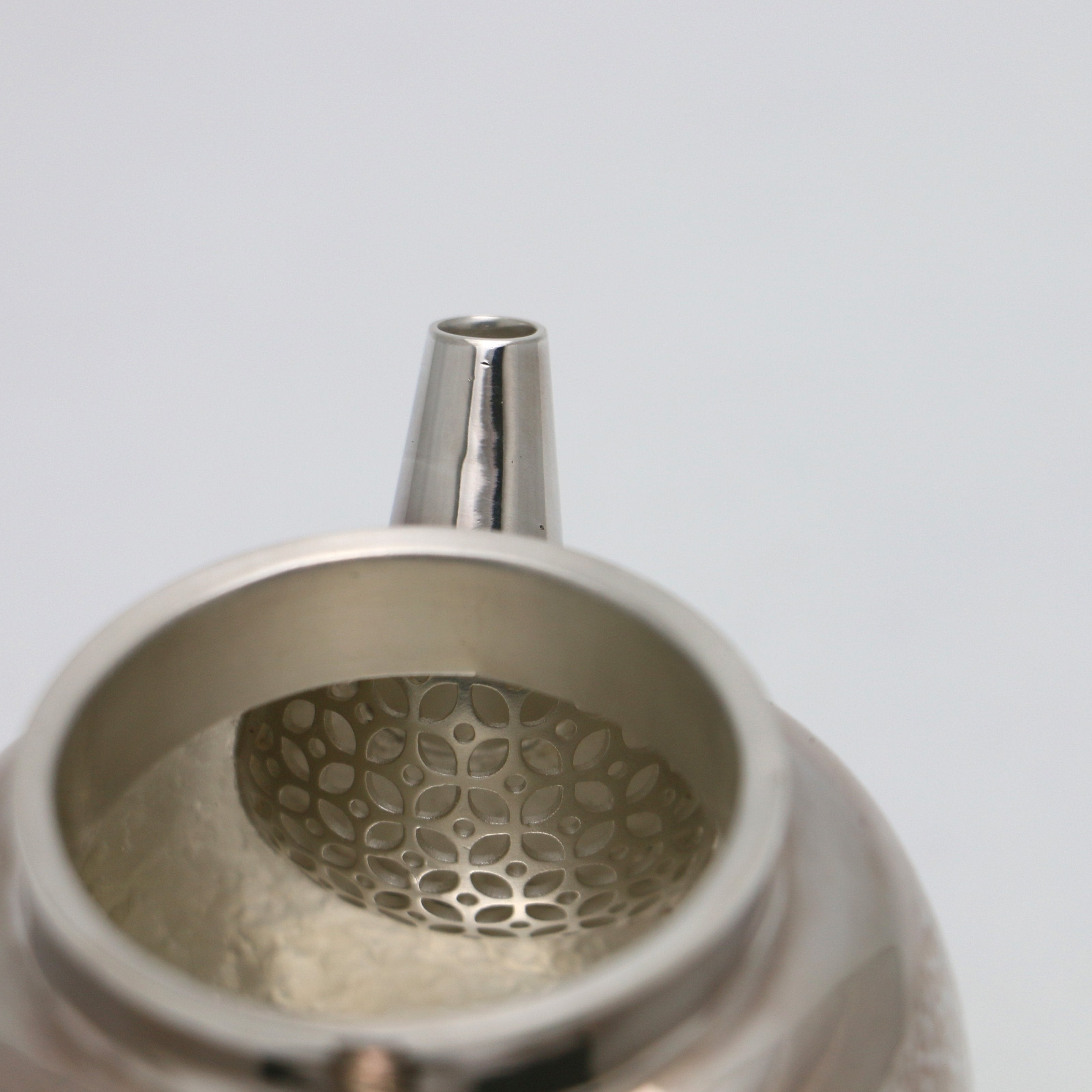 秋水玉鈕純銀泡壺