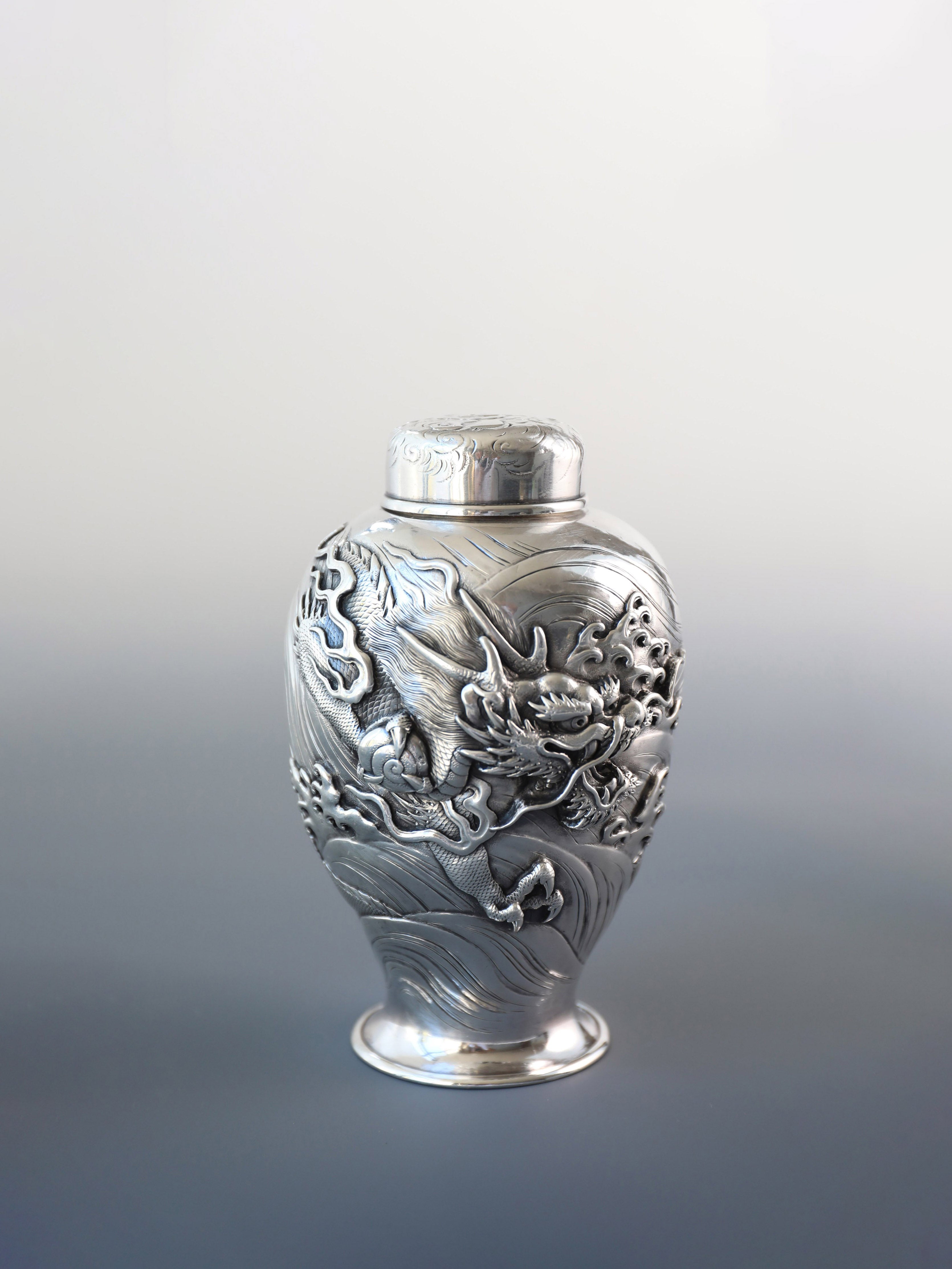 1890年日本良孝龍紋純銀茶壺/茶葉罐