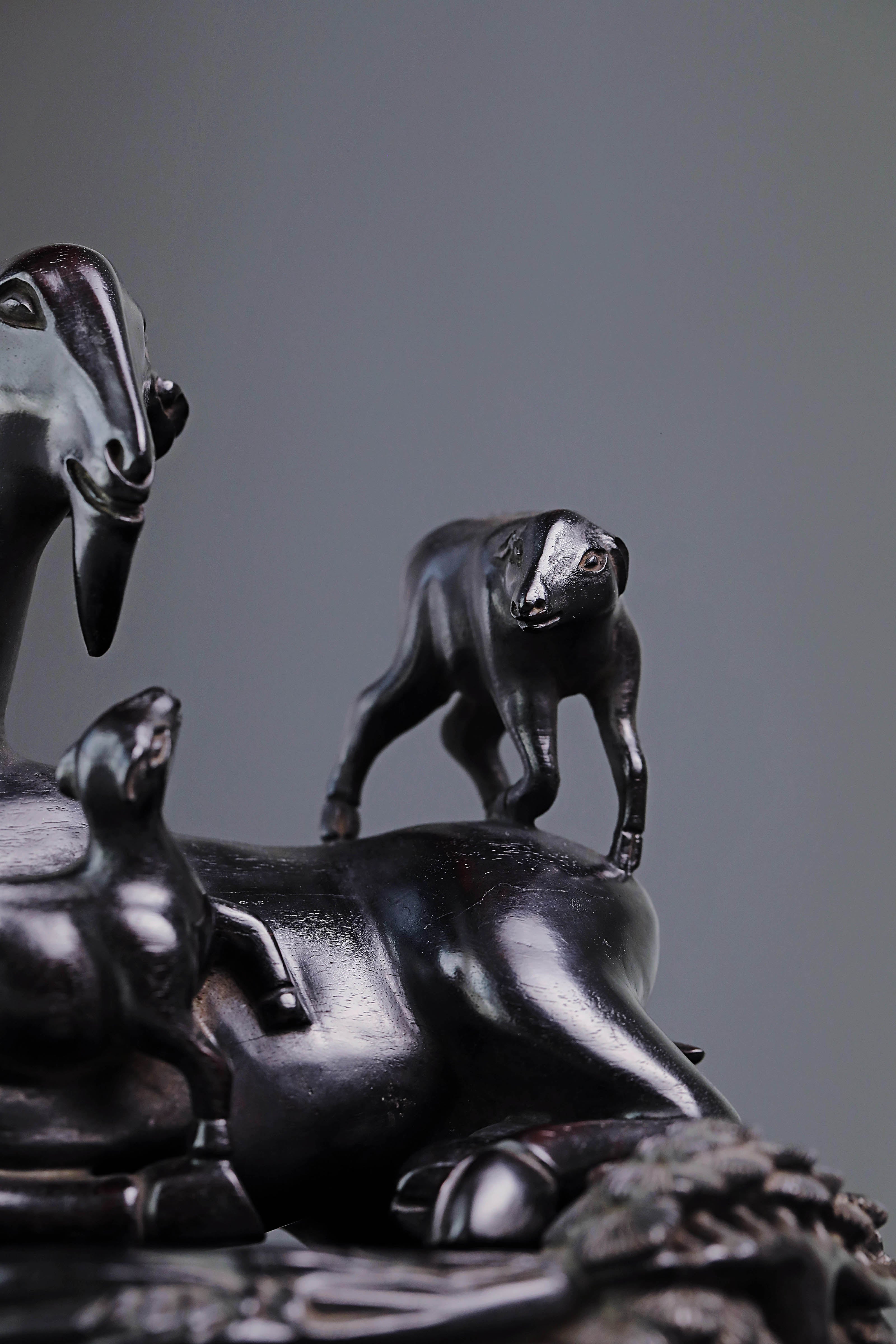 三阳开泰黄杨木雕