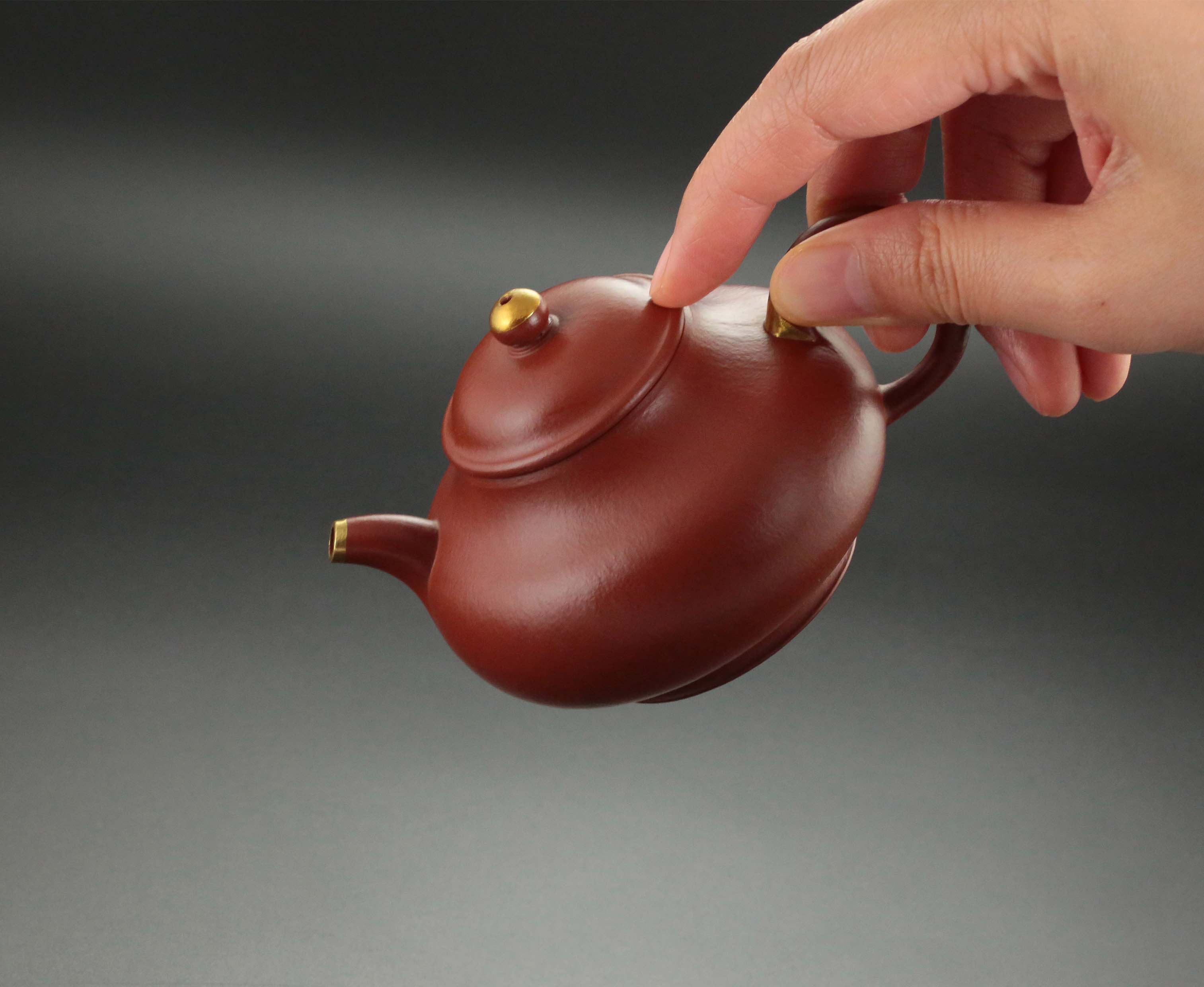 小煤窑朱泥饰金潘壶