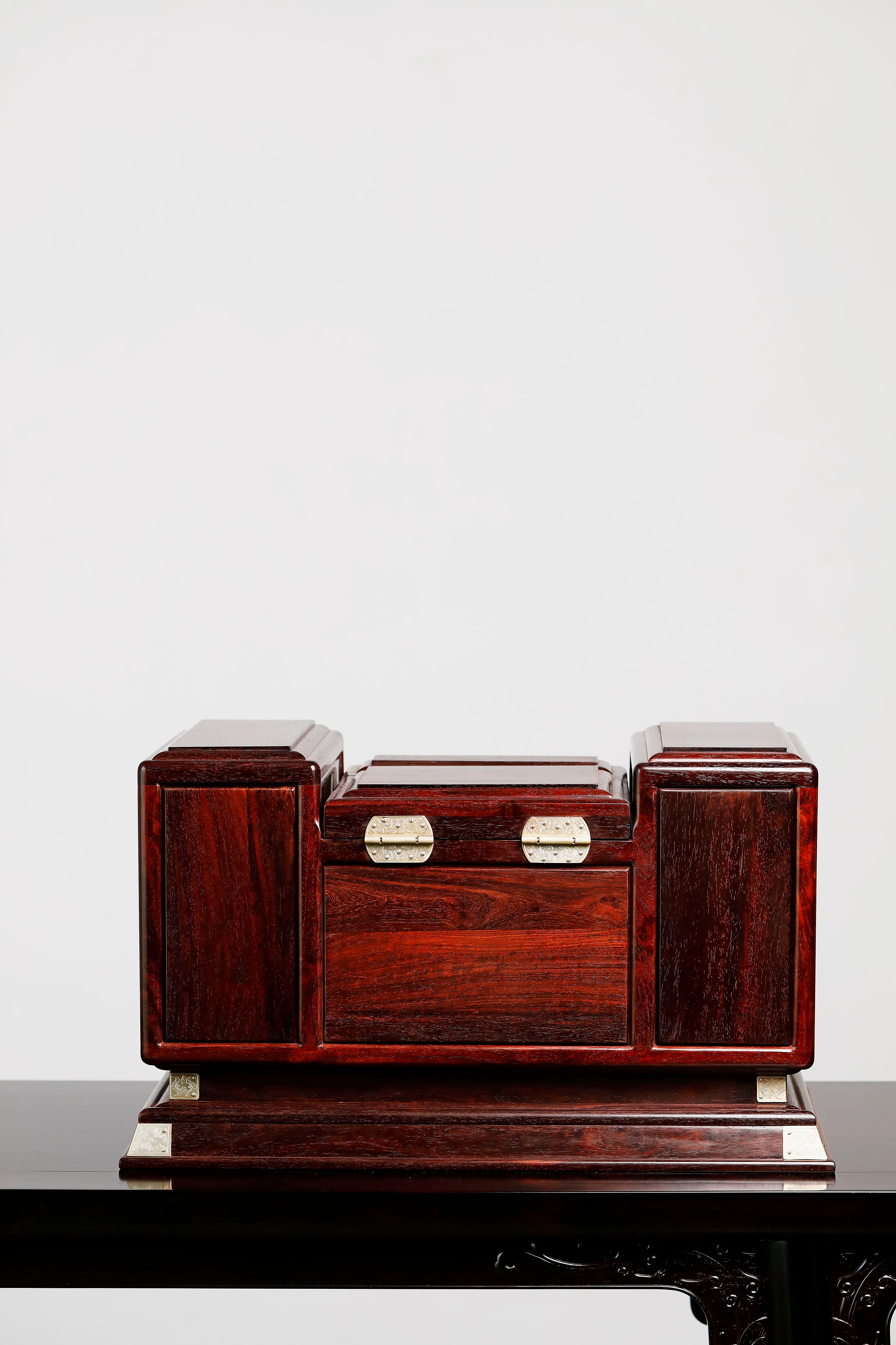 小叶紫檀珠宝梳妆箱