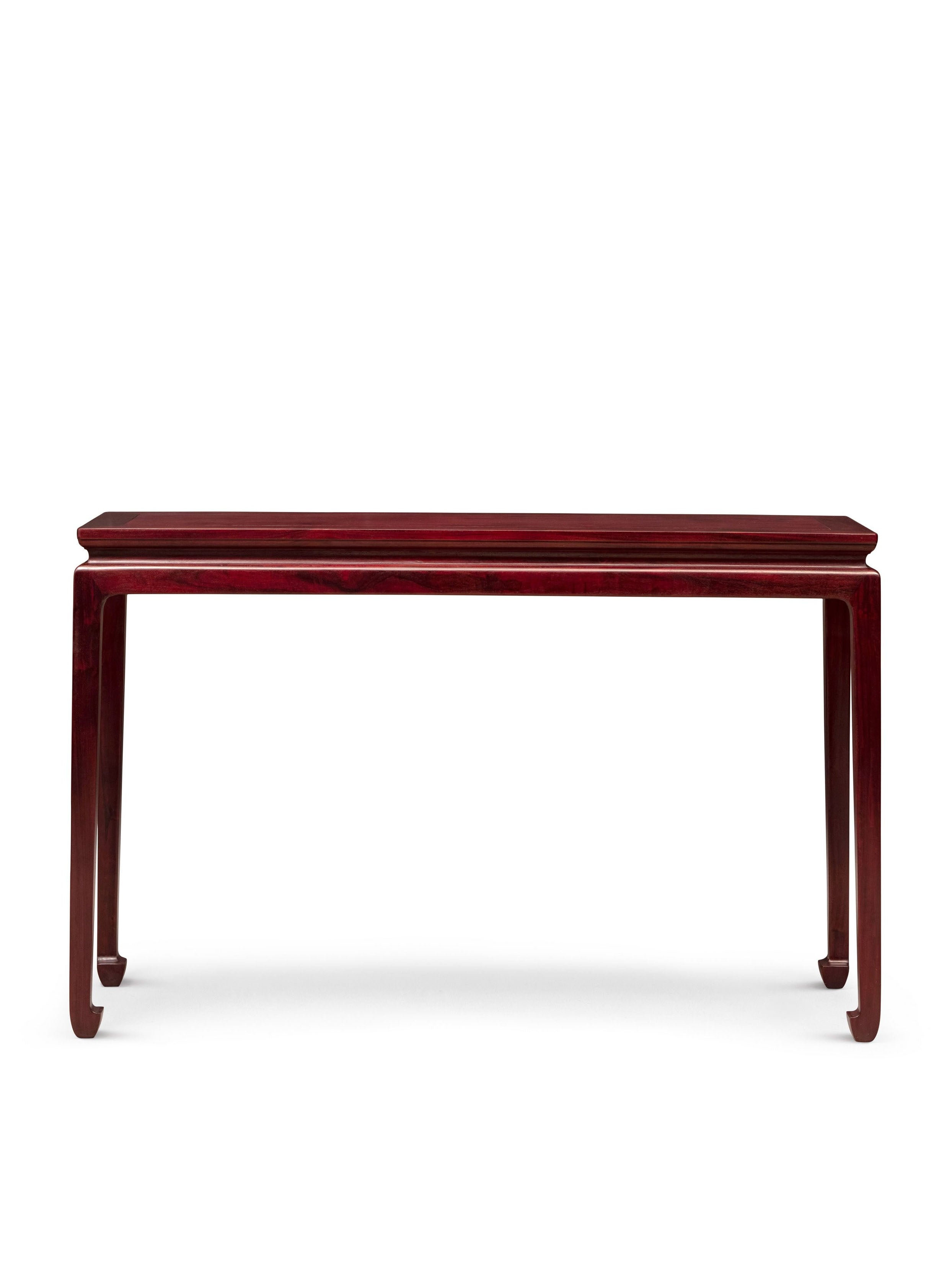 有束腰马蹄足条案