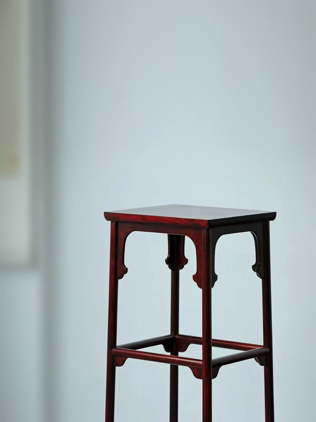 宋徽宗听琴图高足香几