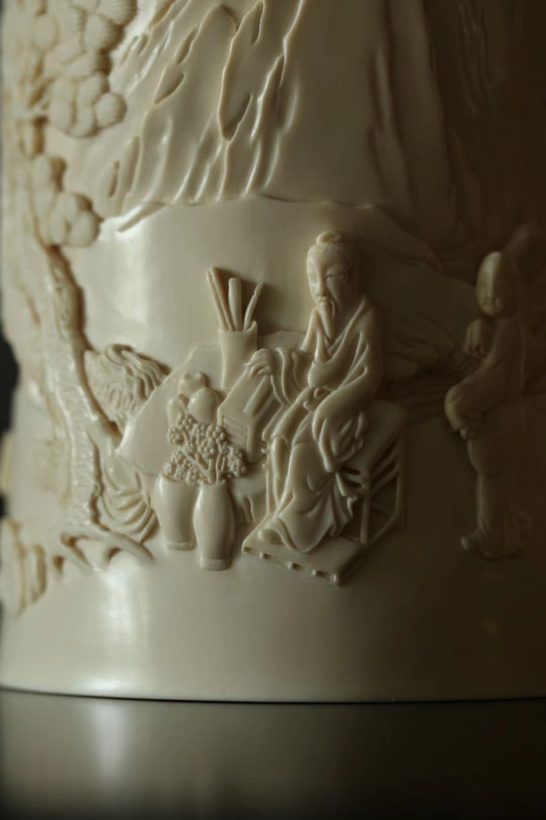 松下高士笔筒|万年猛犸